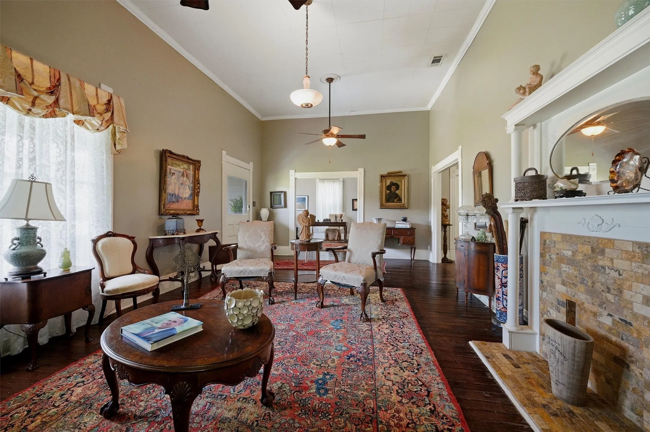Single Family Residence For Sale in Collin County , 202 E Main Street, Celina, Texas 75009, 3 Bedrooms, 2 Bathrooms, Garage spaces, 2,392 Sqft, built in 1915, Price $1,800,000, mls#21269325, Real Estate Agent in Celina, Homes For Sale in Collin county, Homes For Sale in Celina, Realtor in Celina Texas, Real Estate Brokerage Independent Realty Texas, Luminita Cordes Realtor