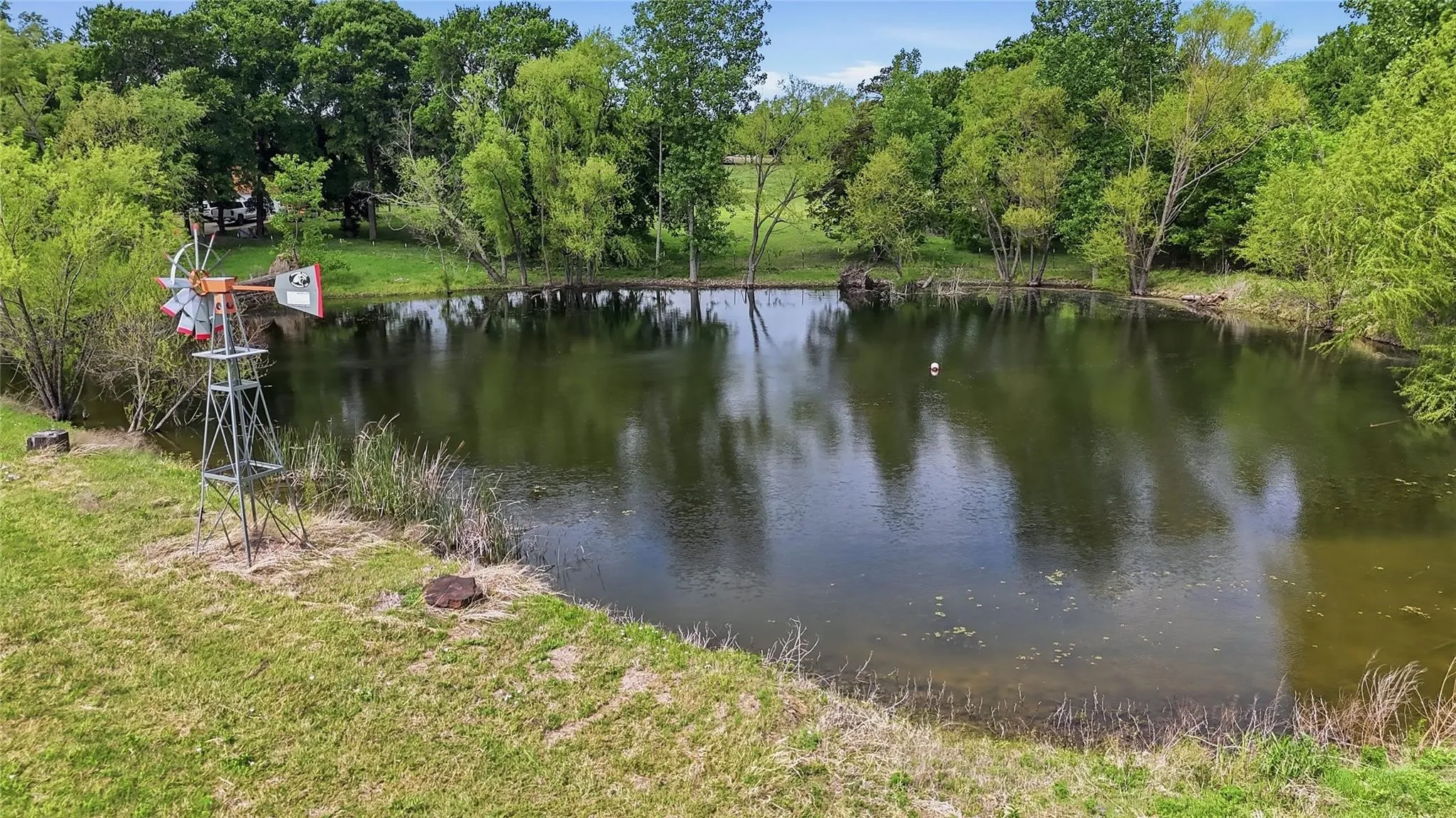 Single Family Residence For Sale in Grayson County , 4877 Fm 84, Denison, Texas 75020, 3 Bedroom, 2 Bathroom, 2 Garage spaces, 3,964 Sqft, built in 1977, mls#21309745, Real Estate Agent in Denison, Homes For Sale in Grayson county, Homes For Sale in Denison, Realtor in Denison Texas, Real Estate Brokerage Independent Realty Texas, Luminita Cordes Realtor