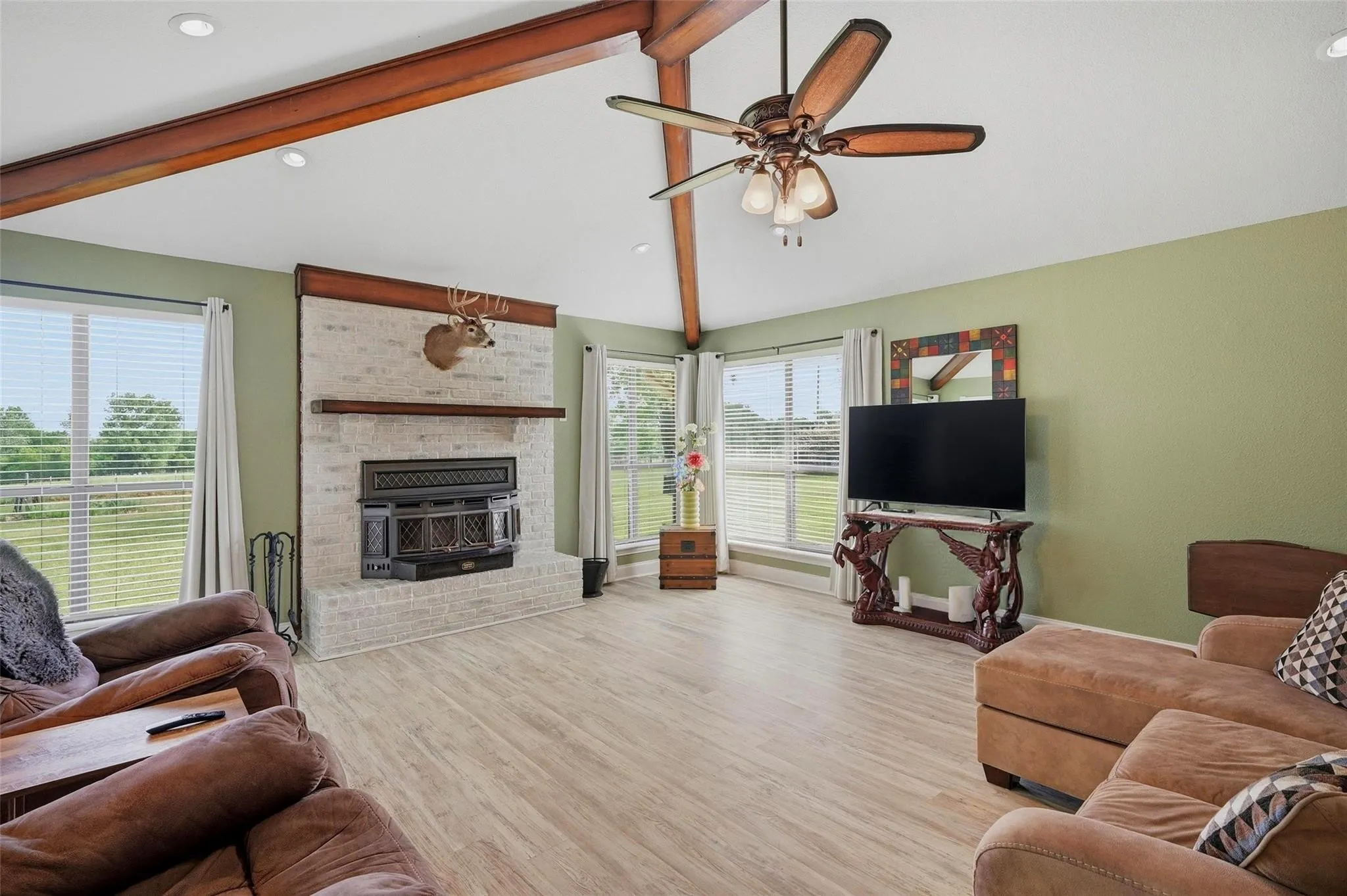 Living room showcasing WB fireplace.