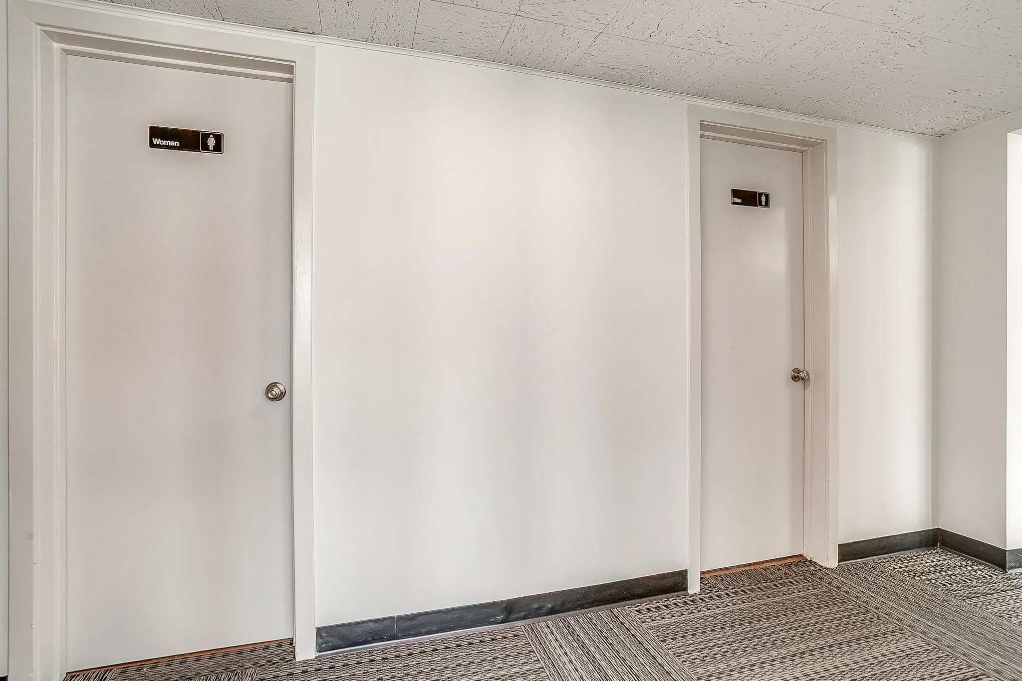 Office For Rent in Tarrant County , 1413 Rio Grande Avenue, Fort Worth, Texas 76102, 0, 0, Garage spaces, 0 Sqft, built in 1953, mls#21311735, Real Estate Agent in Fort Worth, Homes For Rent in Tarrant county, Homes For Rent in Fort Worth, Realtor in Fort Worth Texas, Real Estate Brokerage Independent Realty Texas, Luminita Cordes Realtor