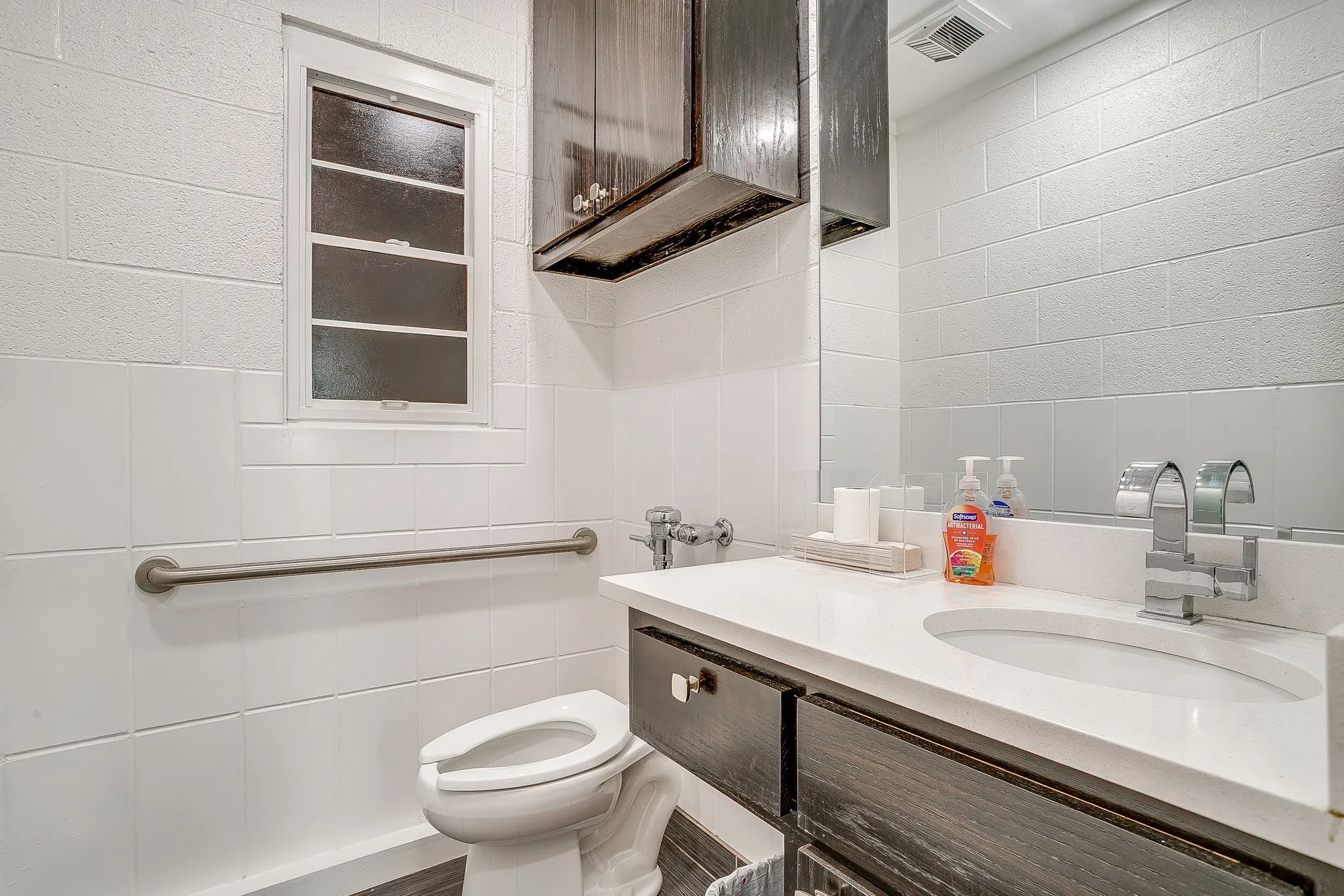Office For Rent in Tarrant County , 1413 Rio Grande Avenue, Fort Worth, Texas 76102, 0, 0, Garage spaces, 0 Sqft, built in 1953, mls#21311735, Real Estate Agent in Fort Worth, Homes For Rent in Tarrant county, Homes For Rent in Fort Worth, Realtor in Fort Worth Texas, Real Estate Brokerage Independent Realty Texas, Luminita Cordes Realtor