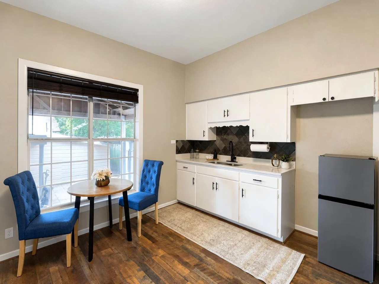 Single Family Residence For Sale in Grayson County , 620 S Crockett Street, Sherman, Texas 75090, 2 Bedroom, 1 Bathroom, Garage spaces, 1,408 Sqft, built in 1930, mls#21299554, Real Estate Agent in Sherman, Homes For Sale in Grayson county, Homes For Sale in Sherman, Realtor in Sherman Texas, Real Estate Brokerage Independent Realty Texas, Luminita Cordes Realtor