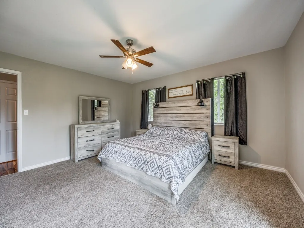 Single Family Residence For Sale in Fannin County , 411 W Houston Street, Leonard, Texas 75452, 4 Bedroom, 3 Bathroom, Garage spaces, 1,896 Sqft, built in 1998, mls#21311753, Real Estate Agent in Leonard, Homes For Sale in Fannin county, Homes For Sale in Leonard, Realtor in Leonard Texas, Real Estate Brokerage Independent Realty Texas, Luminita Cordes Realtor