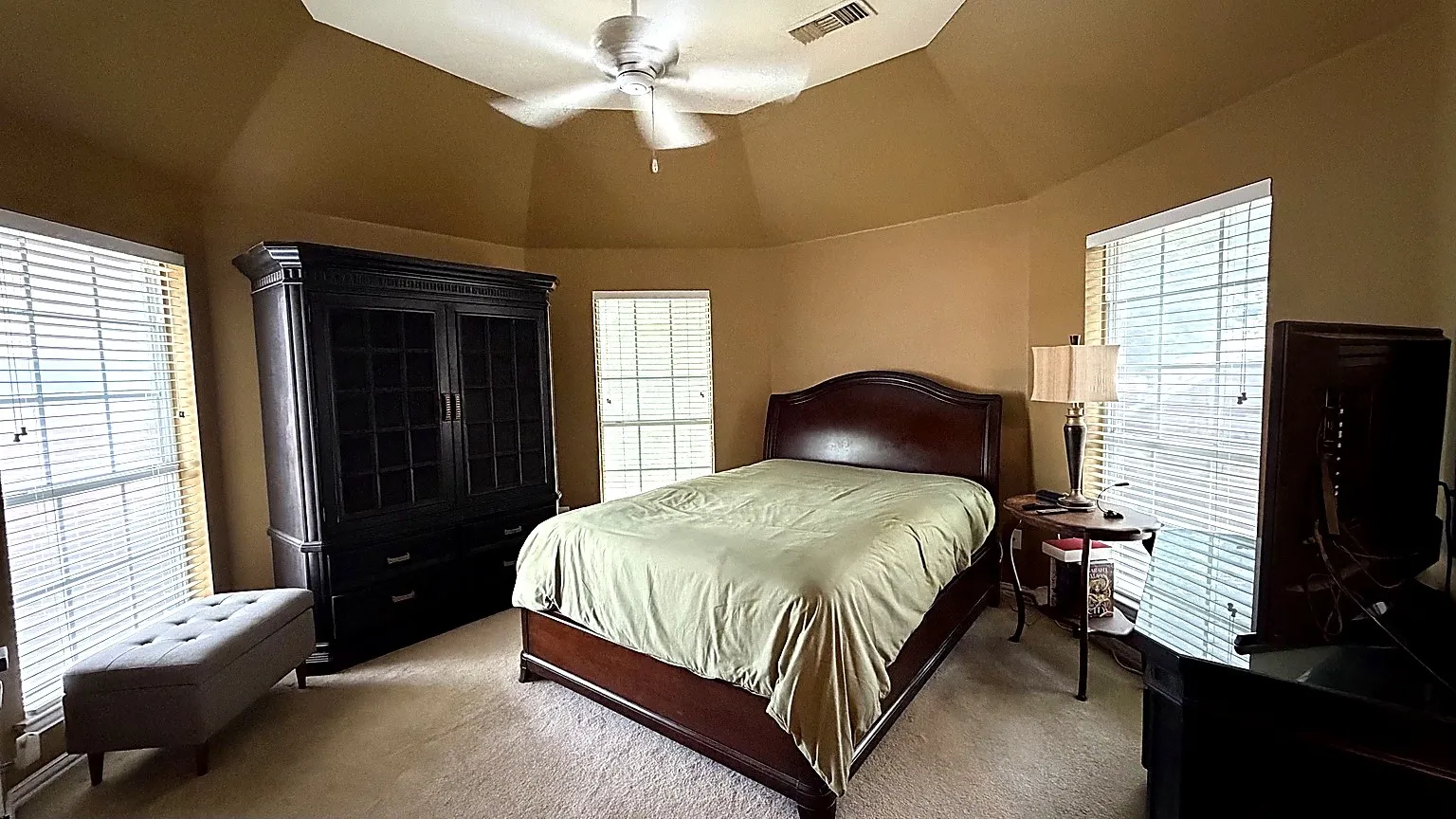 2nd floor bedroom with full bath
