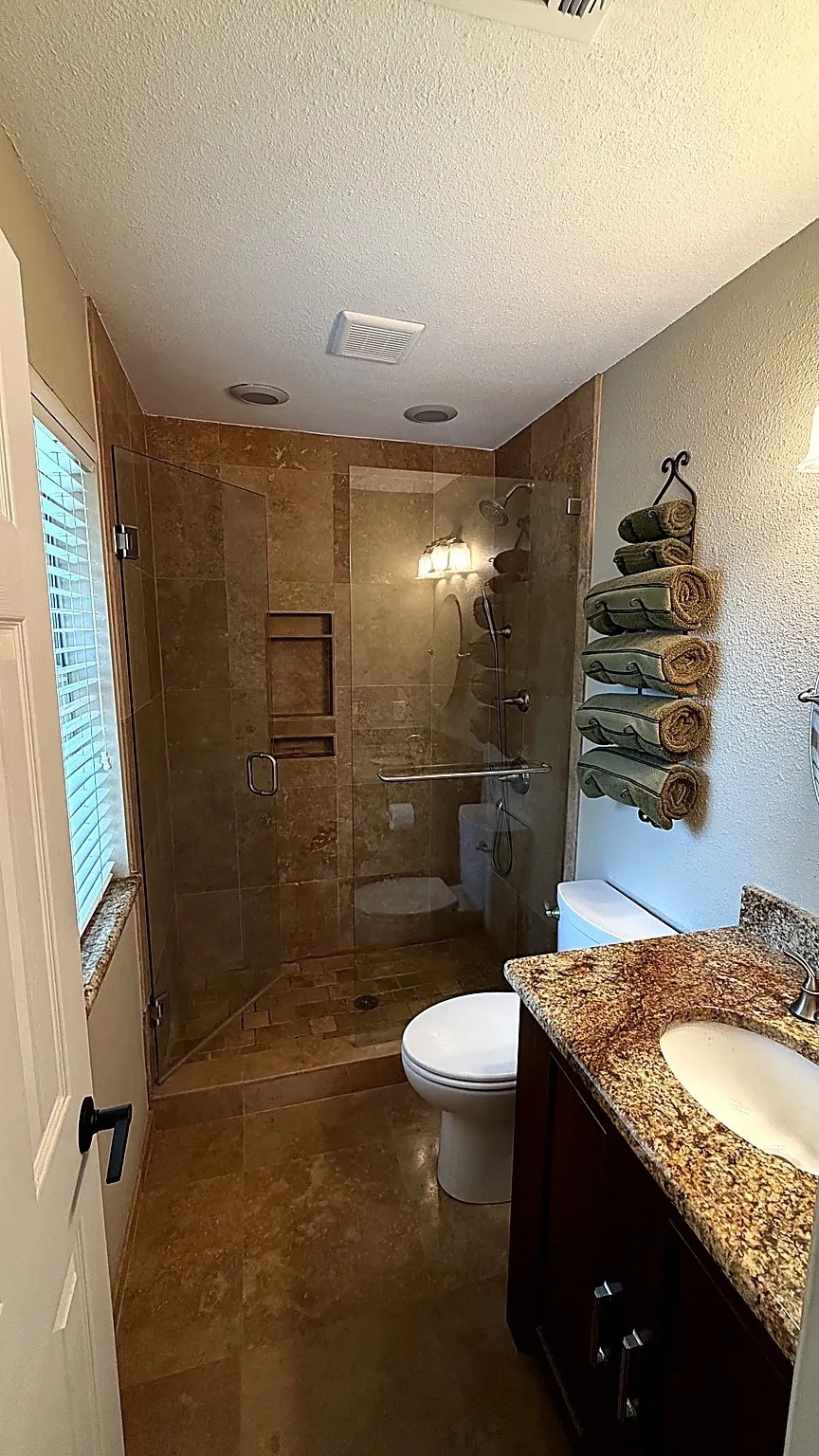 2nd floor en suite bathroom with standing shower