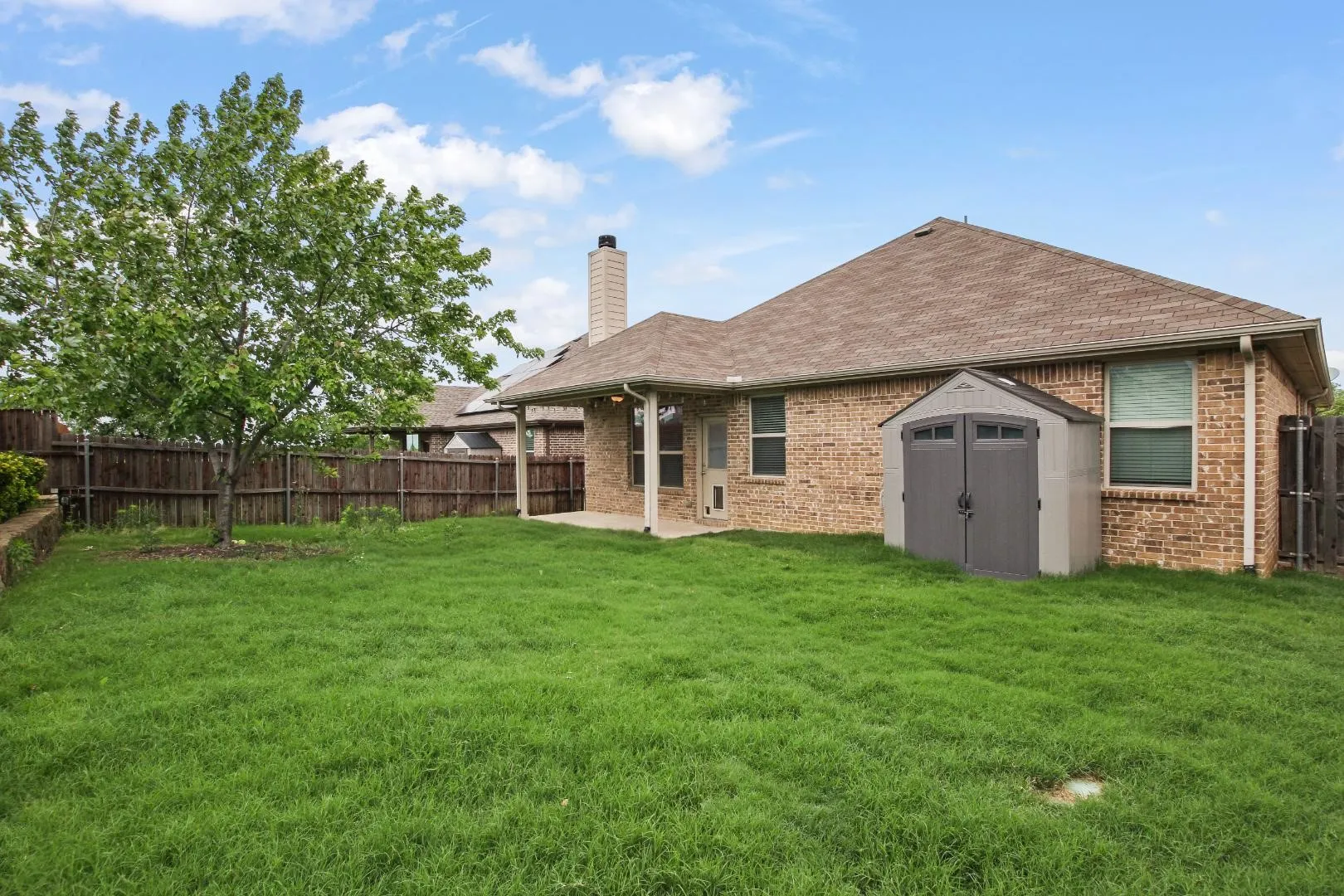 Single Family Residence For Sale in Denton County , 1509 Waterfall Lane, Little Elm, Texas 75068, 4 Bedroom, 3 Bathroom, 2 Garage spaces, 2,522 Sqft, built in 2014, mls#21311667, Real Estate Agent in Little Elm, Homes For Sale in Denton county, Homes For Sale in Little Elm, Realtor in Little Elm Texas, Real Estate Brokerage Independent Realty Texas, Luminita Cordes Realtor