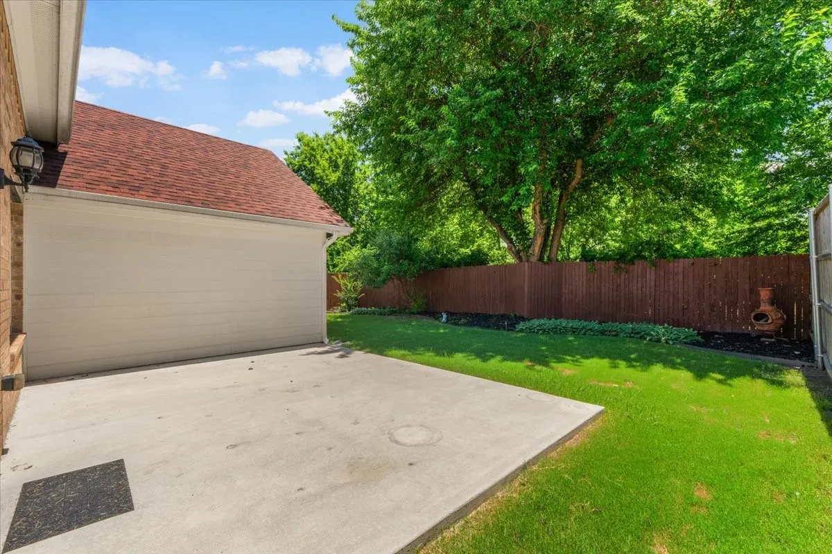 Single Family Residence For Sale in Tarrant County , 4604 Fern Valley Drive, Fort Worth, Texas 76244, 3 Bedroom, 2 Bathroom, 2 Garage spaces, 1,404 Sqft, built in 2011, Price $299,000, mls#21311764, Real Estate Agent in Fort Worth, Homes For Sale in Tarrant county, Homes For Sale in Fort Worth, Realtor in Fort Worth Texas, Real Estate Brokerage Independent Realty Texas, Luminita Cordes Realtor