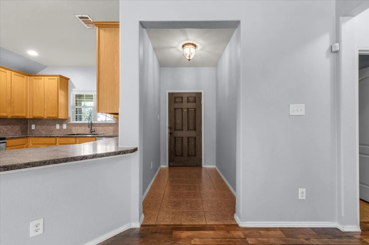 Single Family Residence For Sale in Tarrant County , 4604 Fern Valley Drive, Fort Worth, Texas 76244, 3 Bedroom, 2 Bathroom, 2 Garage spaces, 1,404 Sqft, built in 2011, Price $299,000, mls#21311764, Real Estate Agent in Fort Worth, Homes For Sale in Tarrant county, Homes For Sale in Fort Worth, Realtor in Fort Worth Texas, Real Estate Brokerage Independent Realty Texas, Luminita Cordes Realtor