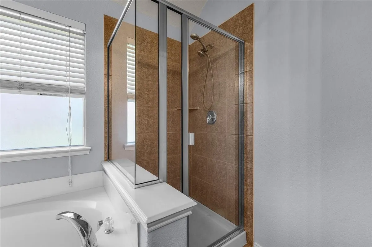 Single Family Residence For Sale in Tarrant County , 4604 Fern Valley Drive, Fort Worth, Texas 76244, 3 Bedroom, 2 Bathroom, 2 Garage spaces, 1,404 Sqft, built in 2011, Price $299,000, mls#21311764, Real Estate Agent in Fort Worth, Homes For Sale in Tarrant county, Homes For Sale in Fort Worth, Realtor in Fort Worth Texas, Real Estate Brokerage Independent Realty Texas, Luminita Cordes Realtor