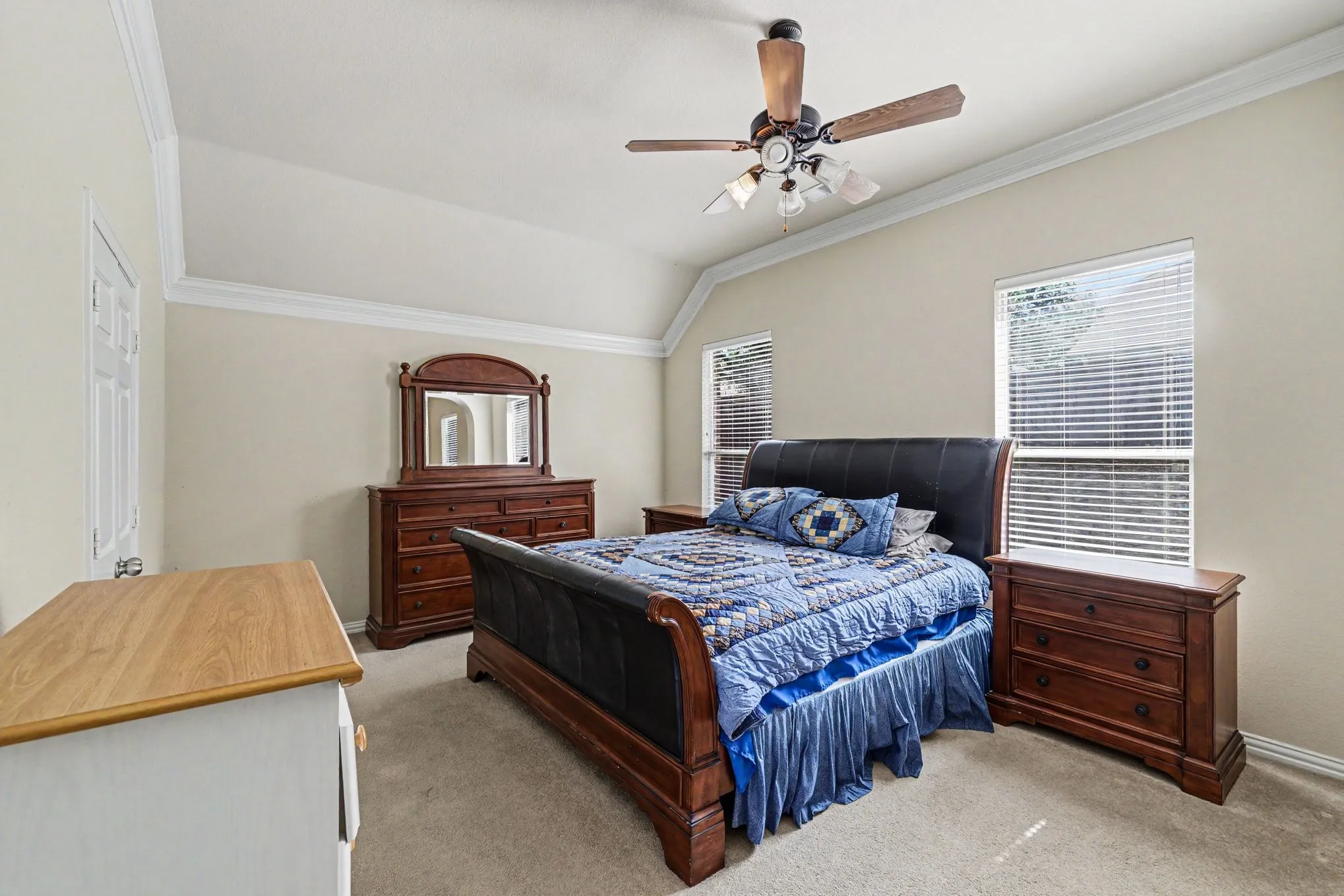 Single Family Residence For Sale in Denton County , 8586 Robertson Drive, Frisco, Texas 75036, 3 Bedroom, 2 Bathroom, 2 Garage spaces, 2,019 Sqft, built in 2005, mls#21310103, Real Estate Agent in Frisco, Homes For Sale in Denton county, Homes For Sale in Frisco, Realtor in Frisco Texas, Real Estate Brokerage Independent Realty Texas, Luminita Cordes Realtor
