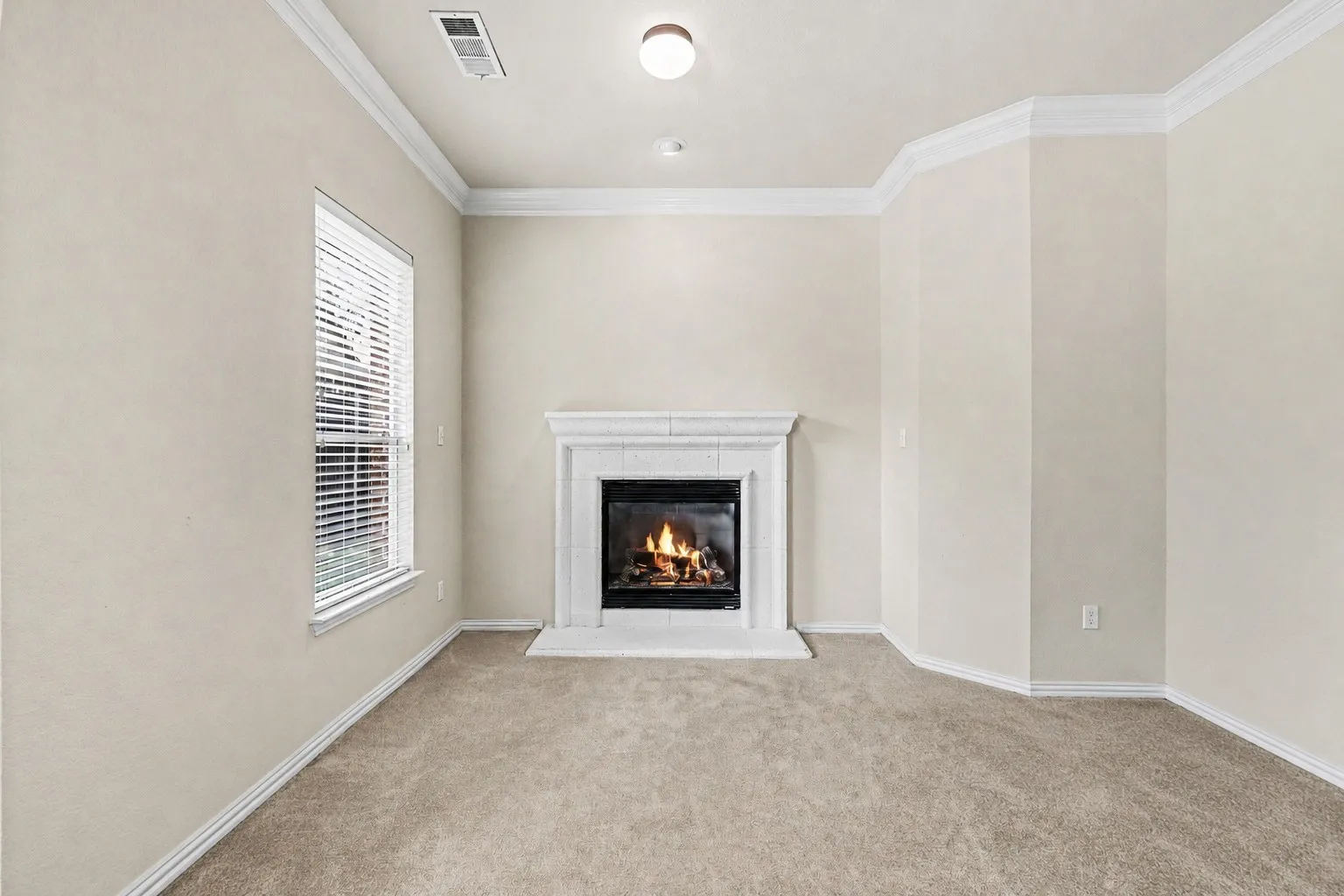 Single Family Residence For Sale in Denton County , 8586 Robertson Drive, Frisco, Texas 75036, 3 Bedroom, 2 Bathroom, 2 Garage spaces, 2,019 Sqft, built in 2005, mls#21310103, Real Estate Agent in Frisco, Homes For Sale in Denton county, Homes For Sale in Frisco, Realtor in Frisco Texas, Real Estate Brokerage Independent Realty Texas, Luminita Cordes Realtor