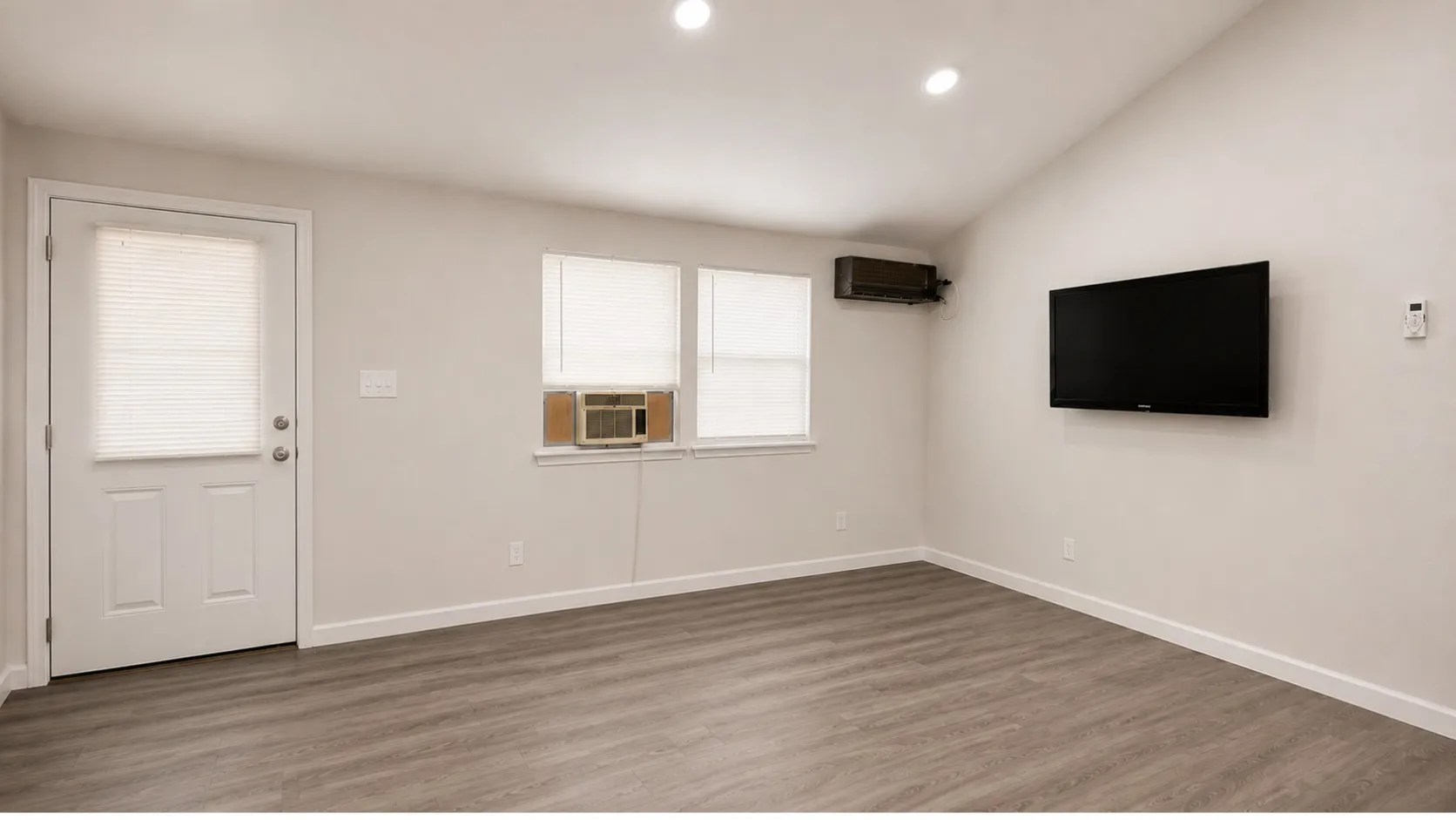 Single Family Residence For Sale in Wood County , 273 Holiday Village Drive, Quitman, Texas 75783, 2 Bedrooms, 2 Bathrooms, Garage spaces, 756 Sqft, built in 2024, Price $115,000, mls#21310965, Real Estate Agent in Quitman, Homes For Sale in Wood county, Homes For Sale in Quitman, Realtor in Quitman Texas, Real Estate Brokerage Independent Realty Texas, Luminita Cordes Realtor