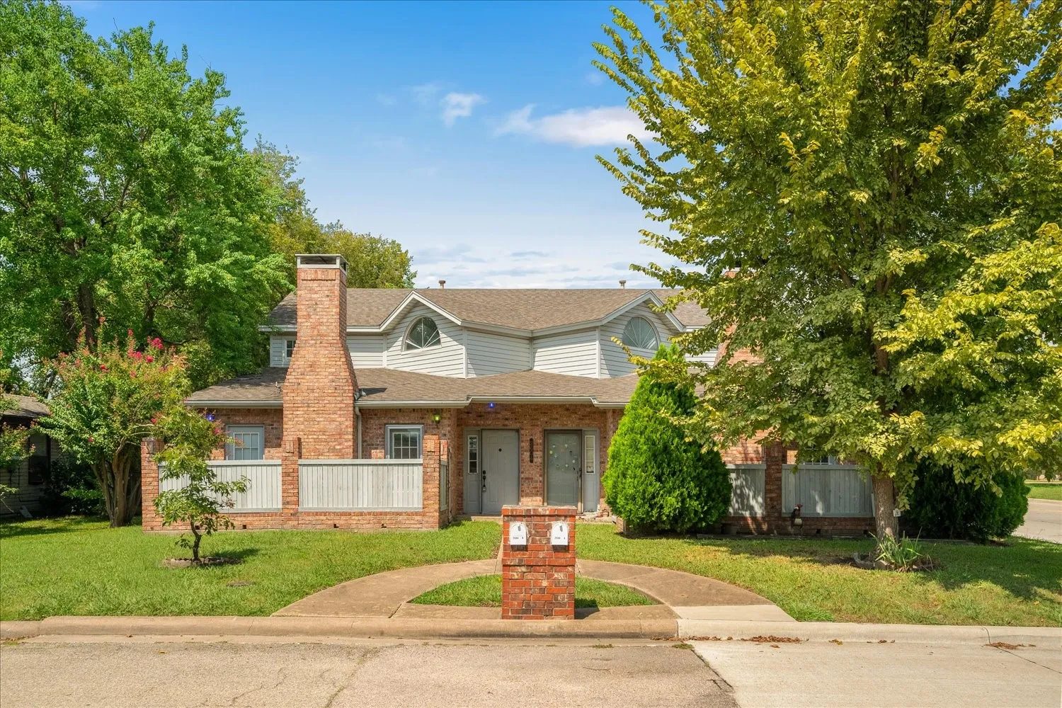 Duplex For Sale in Hunt County , 2602 Highland Street, Greenville, Texas 75402, 6 Bedrooms, 4 Bathrooms, Garage spaces, 0 Sqft, built in 1985, Price $449,500, mls#21311823, Real Estate Agent in Greenville, Homes For Sale in Hunt county, Homes For Sale in Greenville, Realtor in Greenville Texas, Real Estate Brokerage Independent Realty Texas, Luminita Cordes Realtor
