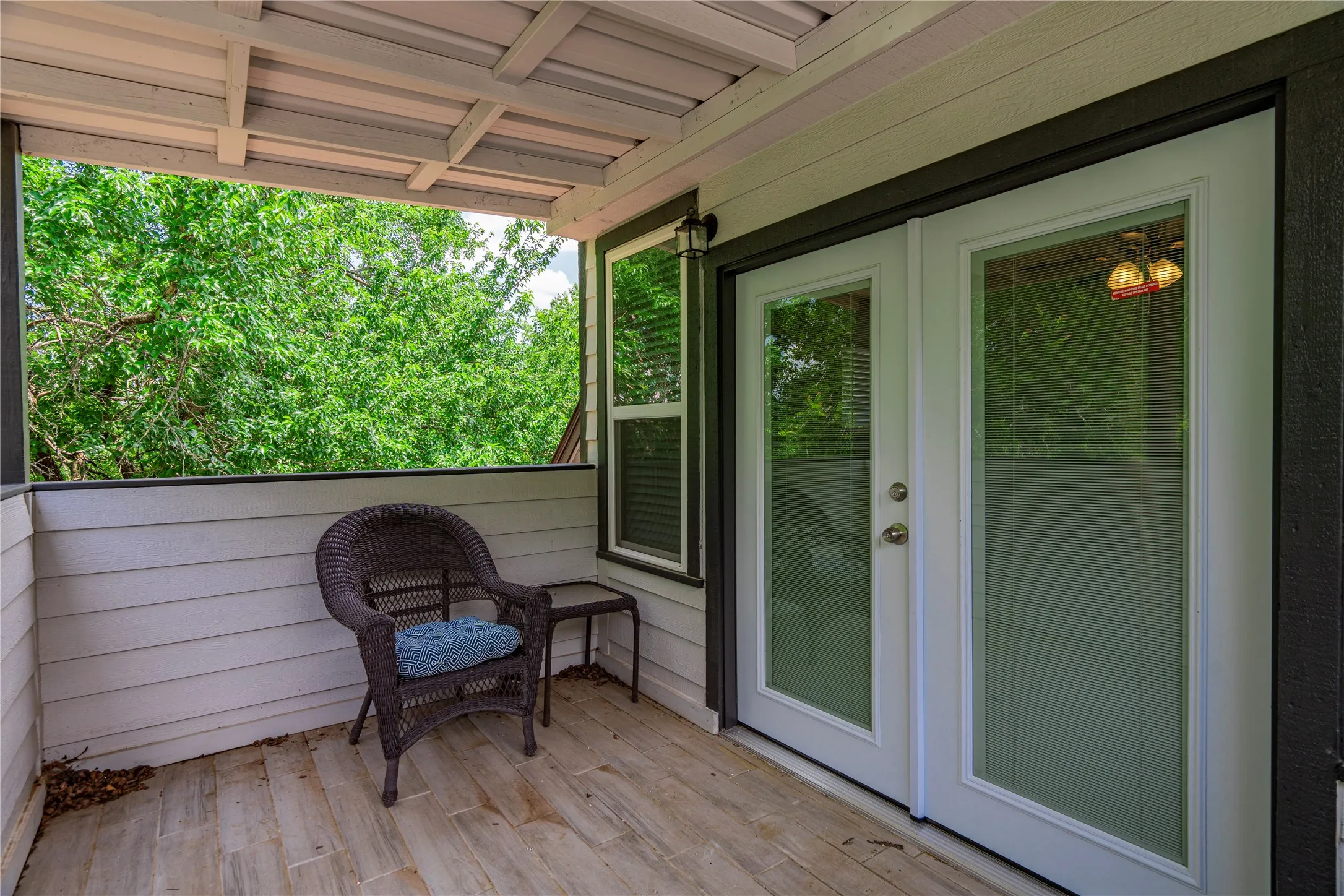 Single Family Residence For Sale in Grayson County , 347 Quail Creek Circle, Pottsboro, Texas 75076, 4 Bedroom, 3 Bathroom, 6 Garage spaces, 3,063 Sqft, built in 1983, mls#21311826, Real Estate Agent in Pottsboro, Homes For Sale in Grayson county, Homes For Sale in Pottsboro, Realtor in Pottsboro Texas, Real Estate Brokerage Independent Realty Texas, Luminita Cordes Realtor