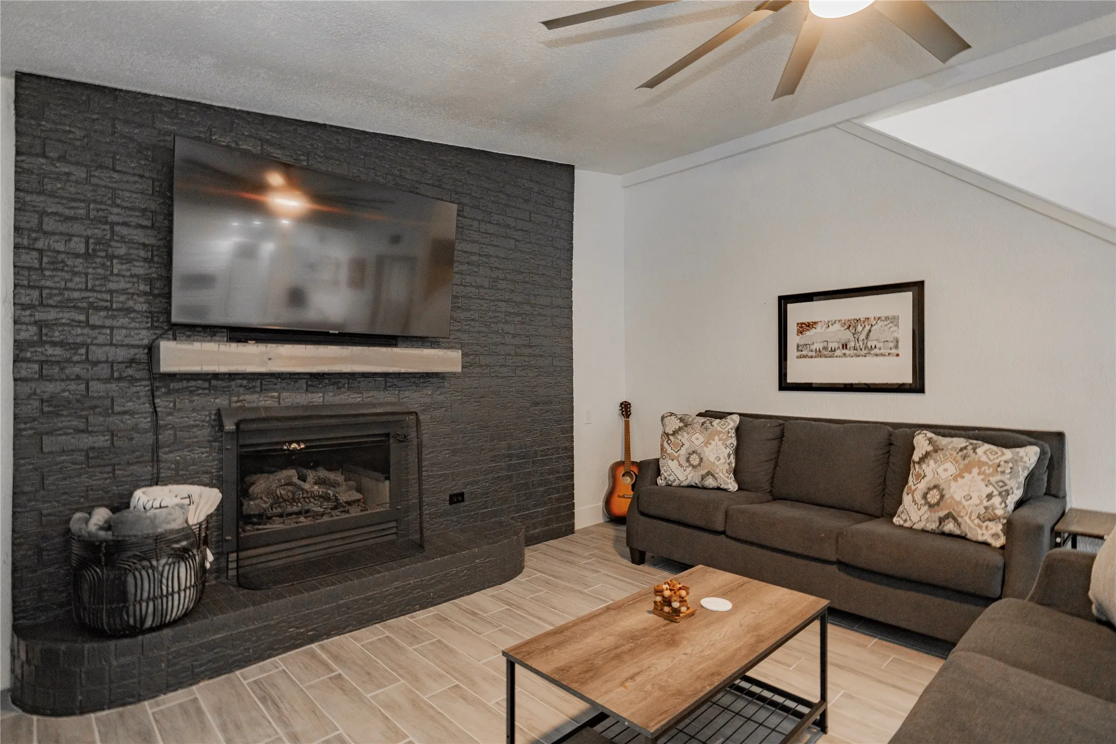 Single Family Residence For Sale in Grayson County , 347 Quail Creek Circle, Pottsboro, Texas 75076, 4 Bedroom, 3 Bathroom, 6 Garage spaces, 3,063 Sqft, built in 1983, mls#21311826, Real Estate Agent in Pottsboro, Homes For Sale in Grayson county, Homes For Sale in Pottsboro, Realtor in Pottsboro Texas, Real Estate Brokerage Independent Realty Texas, Luminita Cordes Realtor