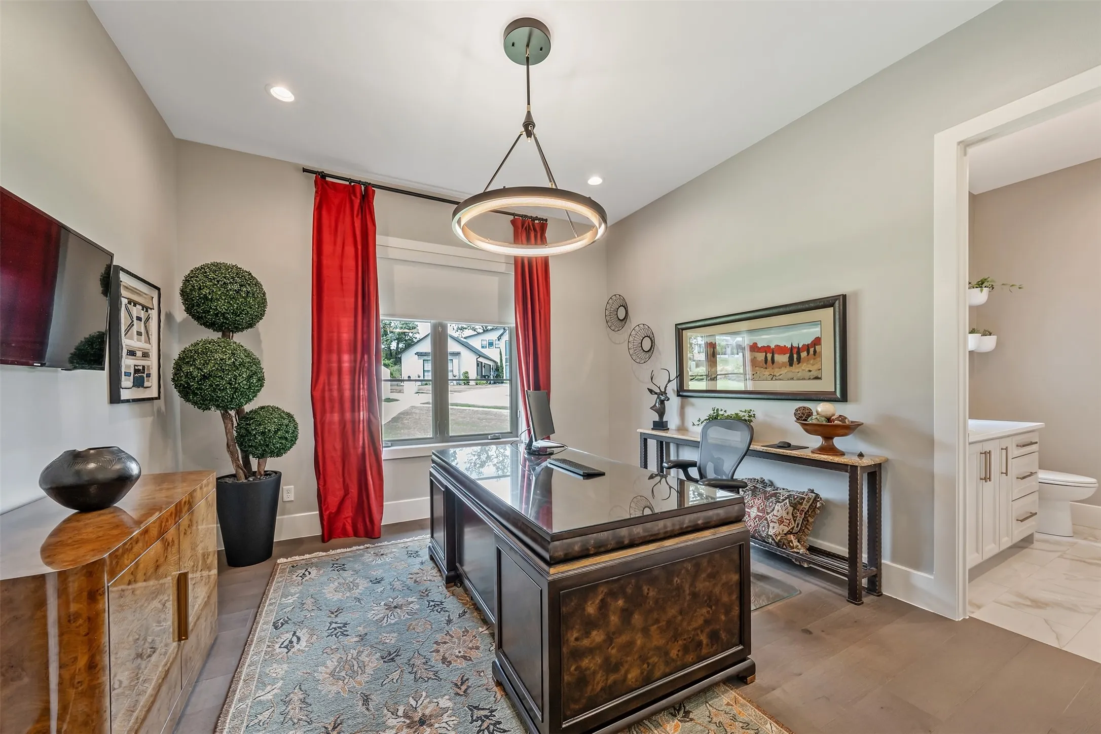Single Family Residence For Sale in Smith County , 3004 Forest Trail, Tyler, Texas 75703, 4 Bedroom, 5 Bathroom, 3 Garage spaces, 4,514 Sqft, built in 2022, mls#21311830, Real Estate Agent in Tyler, Homes For Sale in Smith county, Homes For Sale in Tyler, Realtor in Tyler Texas, Real Estate Brokerage Independent Realty Texas, Luminita Cordes Realtor