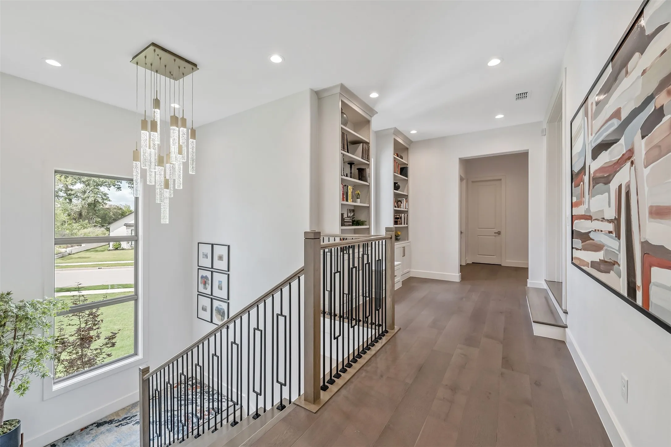 Single Family Residence For Sale in Smith County , 3004 Forest Trail, Tyler, Texas 75703, 4 Bedroom, 5 Bathroom, 3 Garage spaces, 4,514 Sqft, built in 2022, mls#21311830, Real Estate Agent in Tyler, Homes For Sale in Smith county, Homes For Sale in Tyler, Realtor in Tyler Texas, Real Estate Brokerage Independent Realty Texas, Luminita Cordes Realtor