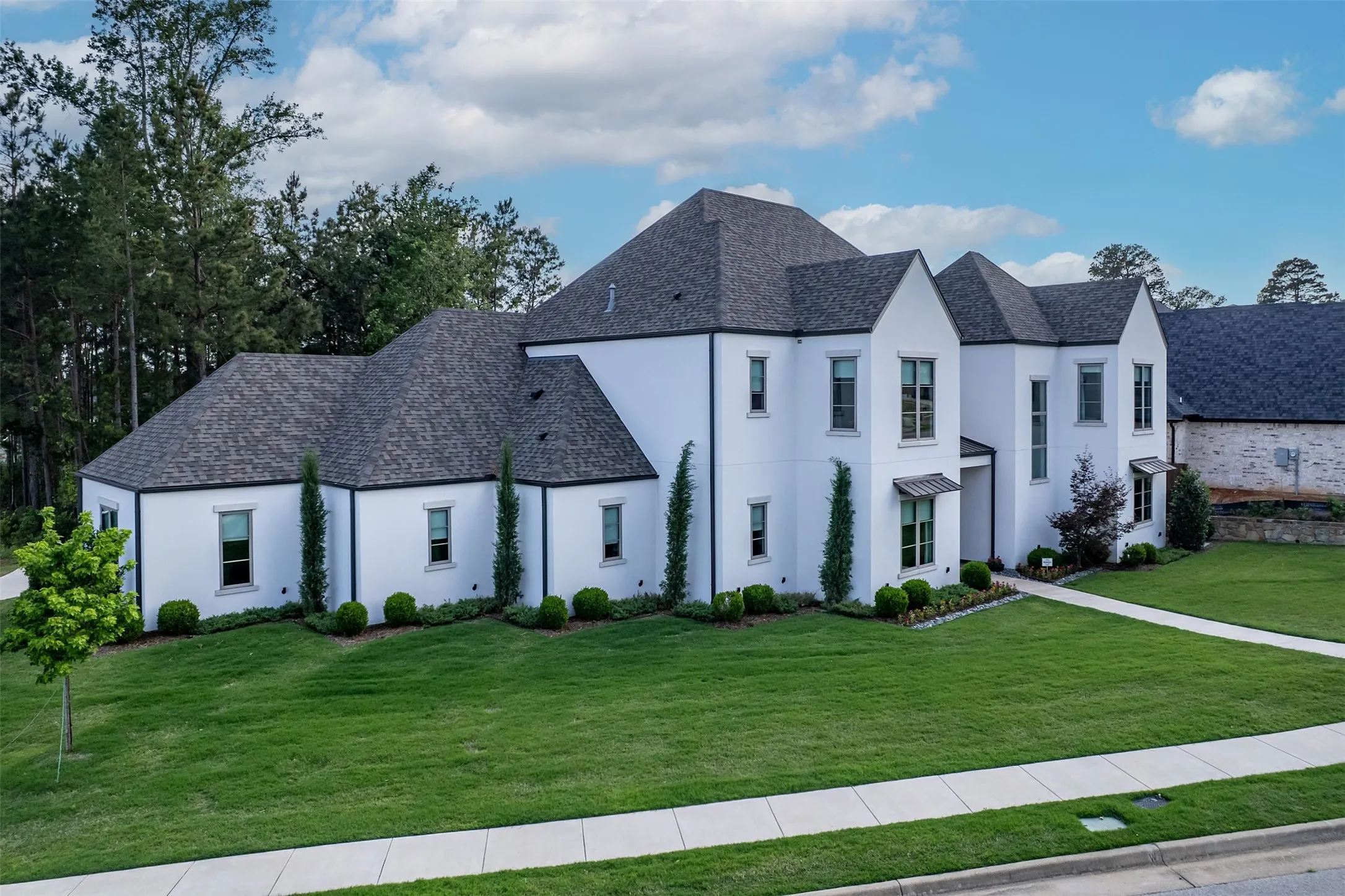 Single Family Residence For Sale in Smith County , 3004 Forest Trail, Tyler, Texas 75703, 4 Bedroom, 5 Bathroom, 3 Garage spaces, 4,514 Sqft, built in 2022, mls#21311830, Real Estate Agent in Tyler, Homes For Sale in Smith county, Homes For Sale in Tyler, Realtor in Tyler Texas, Real Estate Brokerage Independent Realty Texas, Luminita Cordes Realtor