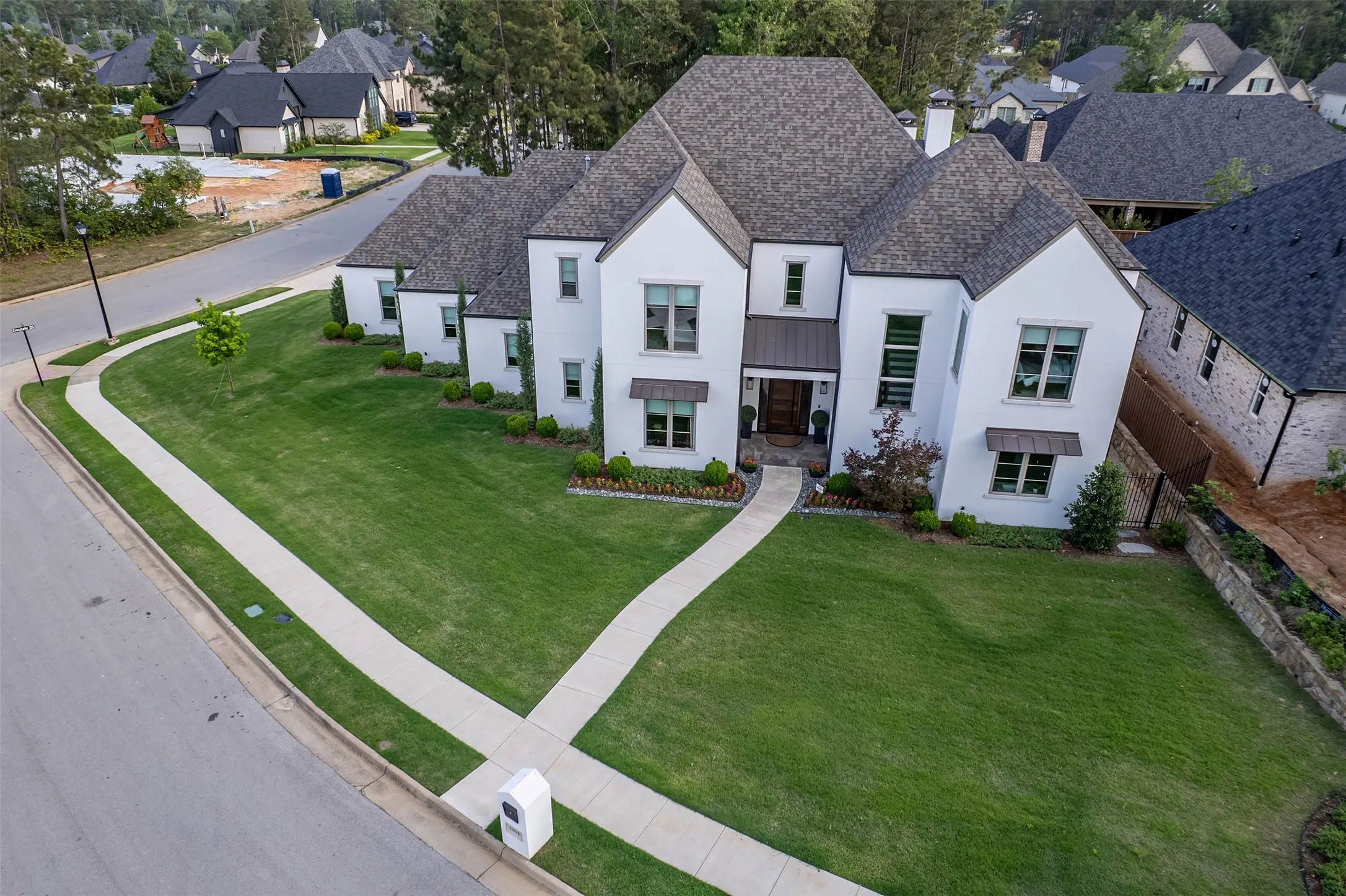 Single Family Residence For Sale in Smith County , 3004 Forest Trail, Tyler, Texas 75703, 4 Bedroom, 5 Bathroom, 3 Garage spaces, 4,514 Sqft, built in 2022, mls#21311830, Real Estate Agent in Tyler, Homes For Sale in Smith county, Homes For Sale in Tyler, Realtor in Tyler Texas, Real Estate Brokerage Independent Realty Texas, Luminita Cordes Realtor
