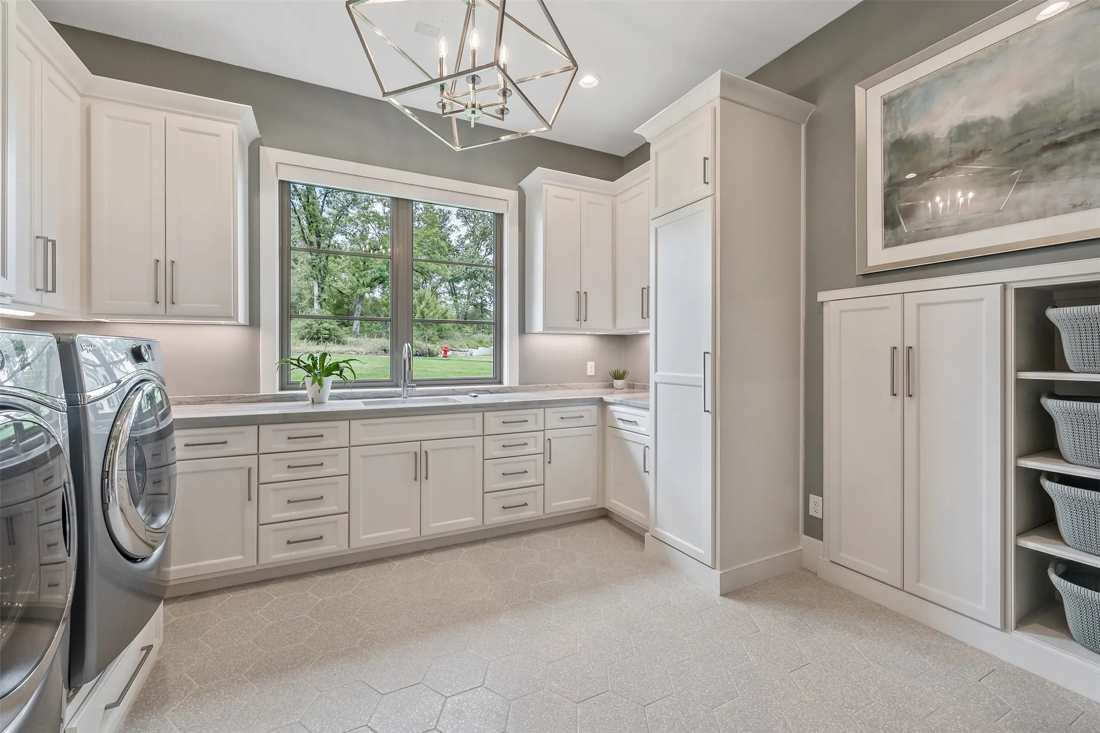 Single Family Residence For Sale in Smith County , 3004 Forest Trail, Tyler, Texas 75703, 4 Bedroom, 5 Bathroom, 3 Garage spaces, 4,514 Sqft, built in 2022, mls#21311830, Real Estate Agent in Tyler, Homes For Sale in Smith county, Homes For Sale in Tyler, Realtor in Tyler Texas, Real Estate Brokerage Independent Realty Texas, Luminita Cordes Realtor