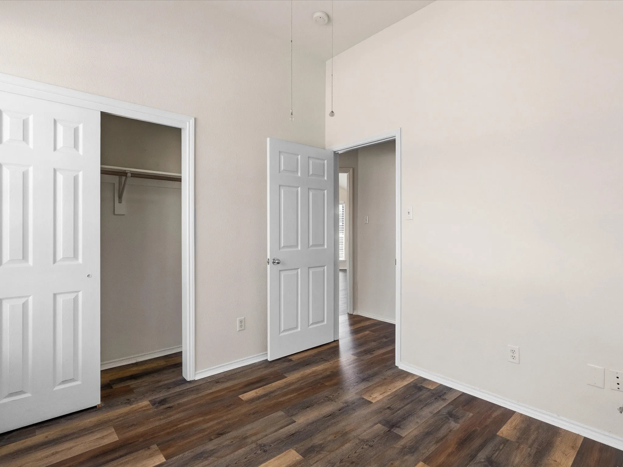 Single Family Residence For Sale in Denton County , 3860 Gillespie Drive, Carrollton, Texas 75010, 3 Bedrooms, 2 Bathrooms, 2 Garage spaces, 1,684 Sqft, built in 1997, Price $425,000, mls#21310776, Real Estate Agent in Carrollton, Homes For Sale in Denton county, Homes For Sale in Carrollton, Realtor in Carrollton Texas, Real Estate Brokerage Independent Realty Texas, Luminita Cordes Realtor