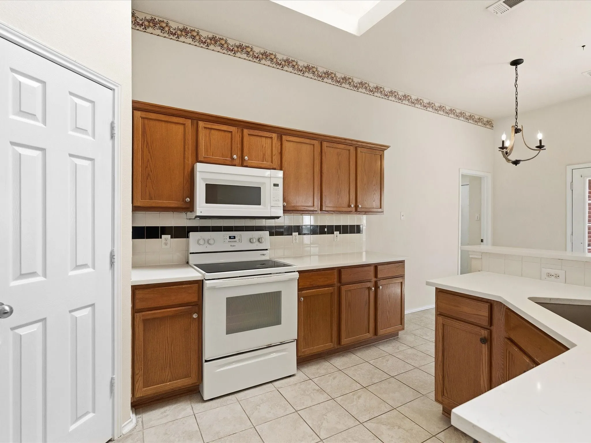 Single Family Residence For Sale in Denton County , 3860 Gillespie Drive, Carrollton, Texas 75010, 3 Bedrooms, 2 Bathrooms, 2 Garage spaces, 1,684 Sqft, built in 1997, Price $425,000, mls#21310776, Real Estate Agent in Carrollton, Homes For Sale in Denton county, Homes For Sale in Carrollton, Realtor in Carrollton Texas, Real Estate Brokerage Independent Realty Texas, Luminita Cordes Realtor