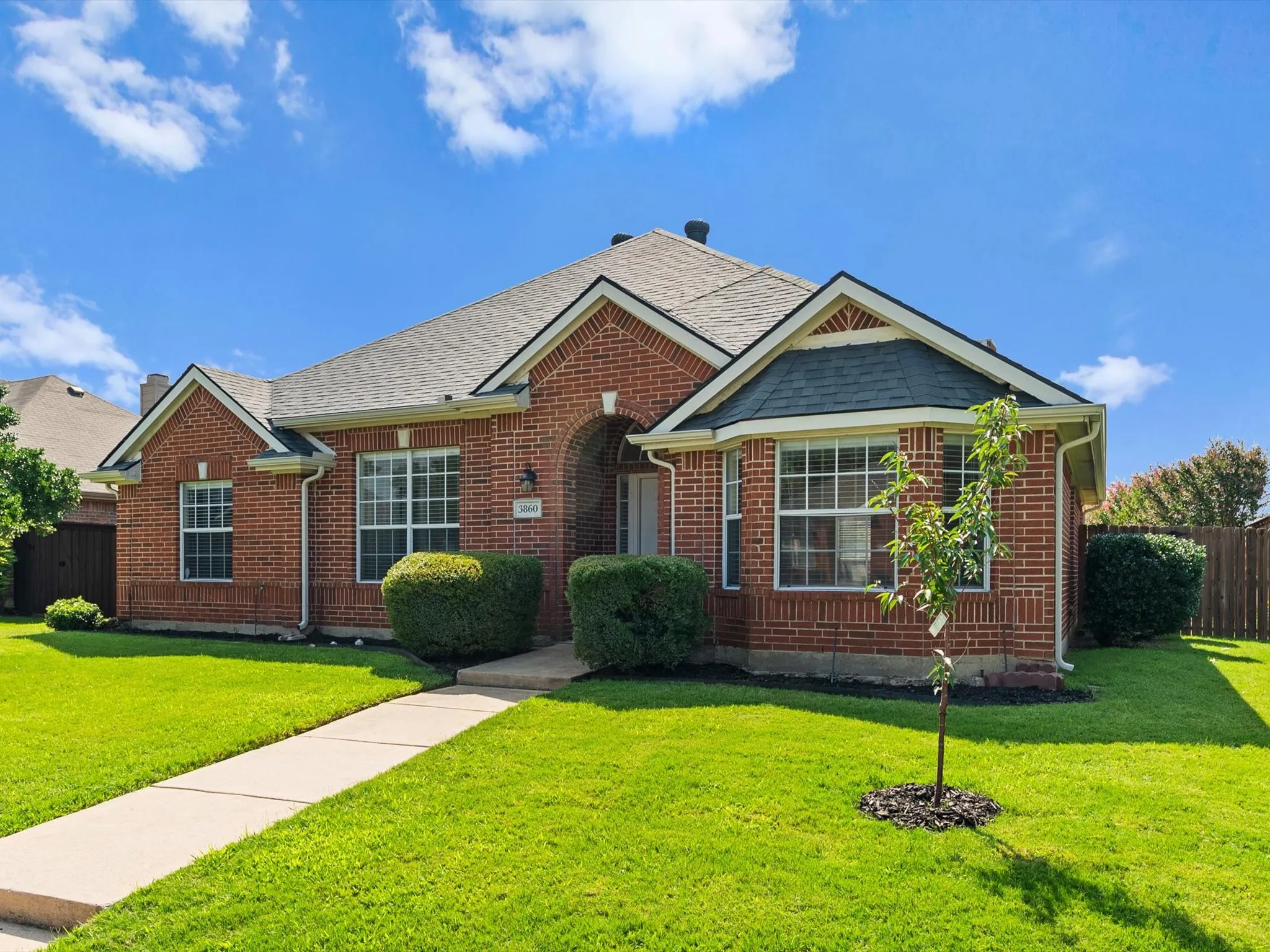 Single Family Residence For Sale in Denton County , 3860 Gillespie Drive, Carrollton, Texas 75010, 3 Bedrooms, 2 Bathrooms, 2 Garage spaces, 1,684 Sqft, built in 1997, Price $425,000, mls#21310776, Real Estate Agent in Carrollton, Homes For Sale in Denton county, Homes For Sale in Carrollton, Realtor in Carrollton Texas, Real Estate Brokerage Independent Realty Texas, Luminita Cordes Realtor