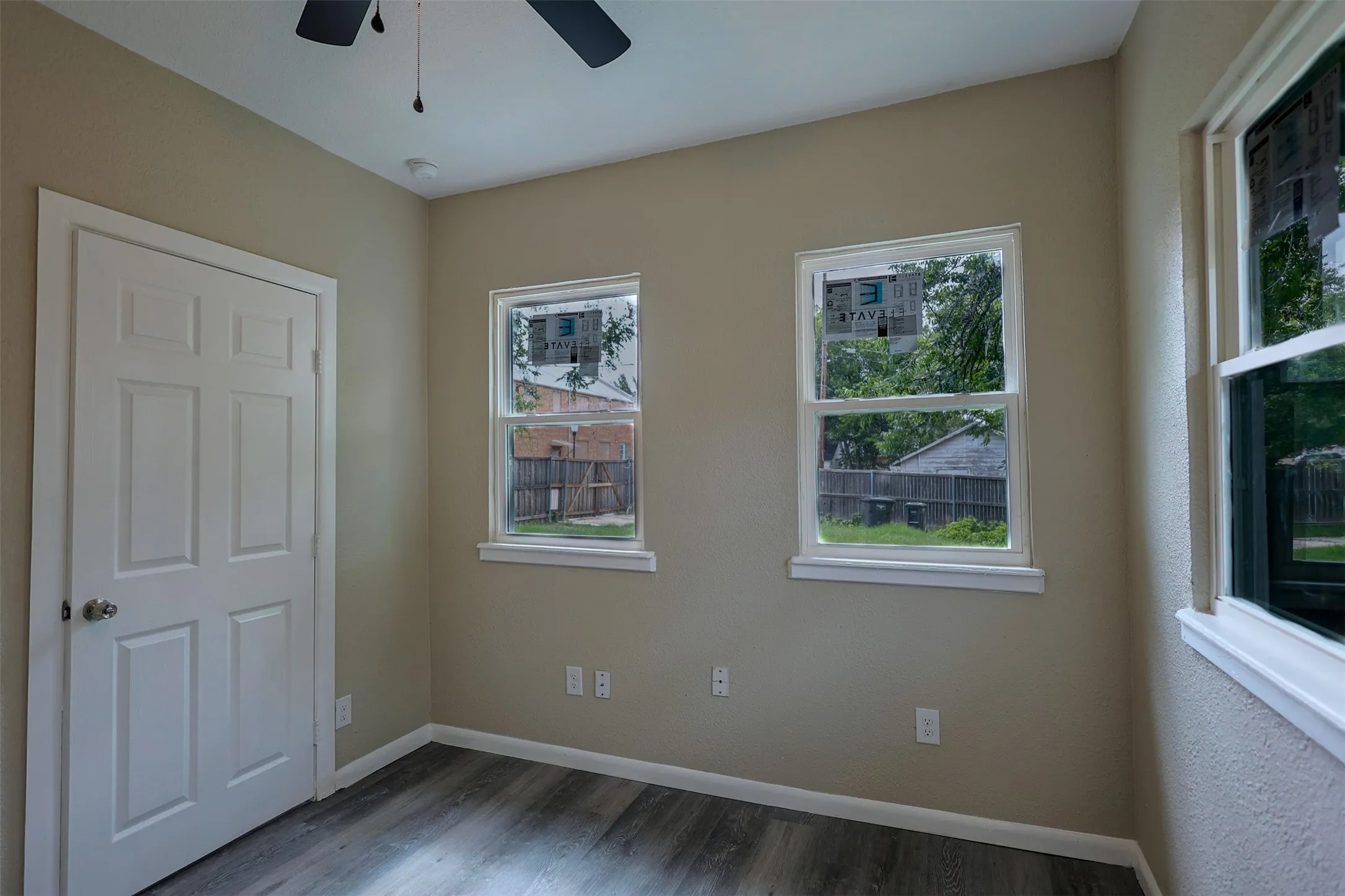 Single Family Residence For Sale in Tarrant County , 3101 Erie Street, Fort Worth, Texas 76112, 3 Bedroom, 1 Bathroom, Garage spaces, 1,178 Sqft, built in 1924, mls#21311839, Real Estate Agent in Fort Worth, Homes For Sale in Tarrant county, Homes For Sale in Fort Worth, Realtor in Fort Worth Texas, Real Estate Brokerage Independent Realty Texas, Luminita Cordes Realtor