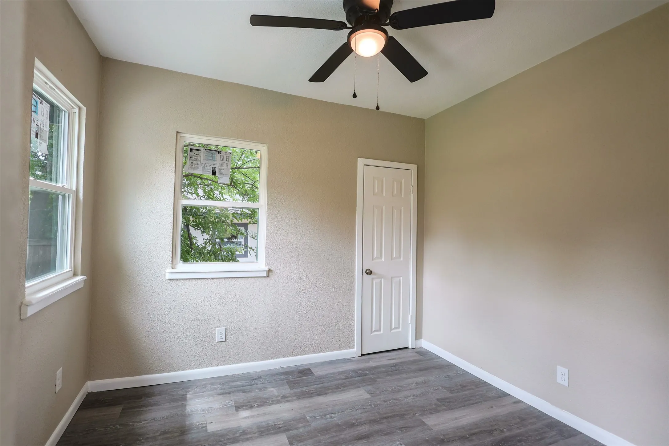 Single Family Residence For Sale in Tarrant County , 3101 Erie Street, Fort Worth, Texas 76112, 3 Bedroom, 1 Bathroom, Garage spaces, 1,178 Sqft, built in 1924, mls#21311839, Real Estate Agent in Fort Worth, Homes For Sale in Tarrant county, Homes For Sale in Fort Worth, Realtor in Fort Worth Texas, Real Estate Brokerage Independent Realty Texas, Luminita Cordes Realtor
