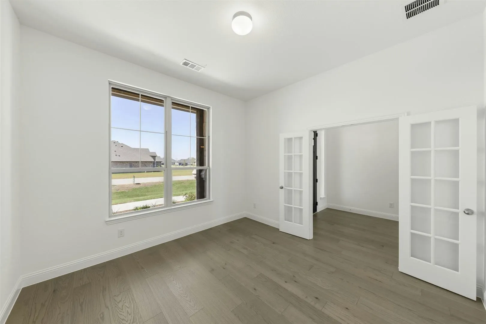 Single Family Residence For Sale in Ellis County , 313 Hollingsworth Lane, Glenn Heights, Texas 75154, 4 Bedroom, 3 Bathroom, 3 Garage spaces, 3,025 Sqft, built in 2024, Price $616,195, mls#21311841, Real Estate Agent in Glenn Heights, Homes For Sale in Ellis county, Homes For Sale in Glenn Heights, Realtor in Glenn Heights Texas, Real Estate Brokerage Independent Realty Texas, Luminita Cordes Realtor