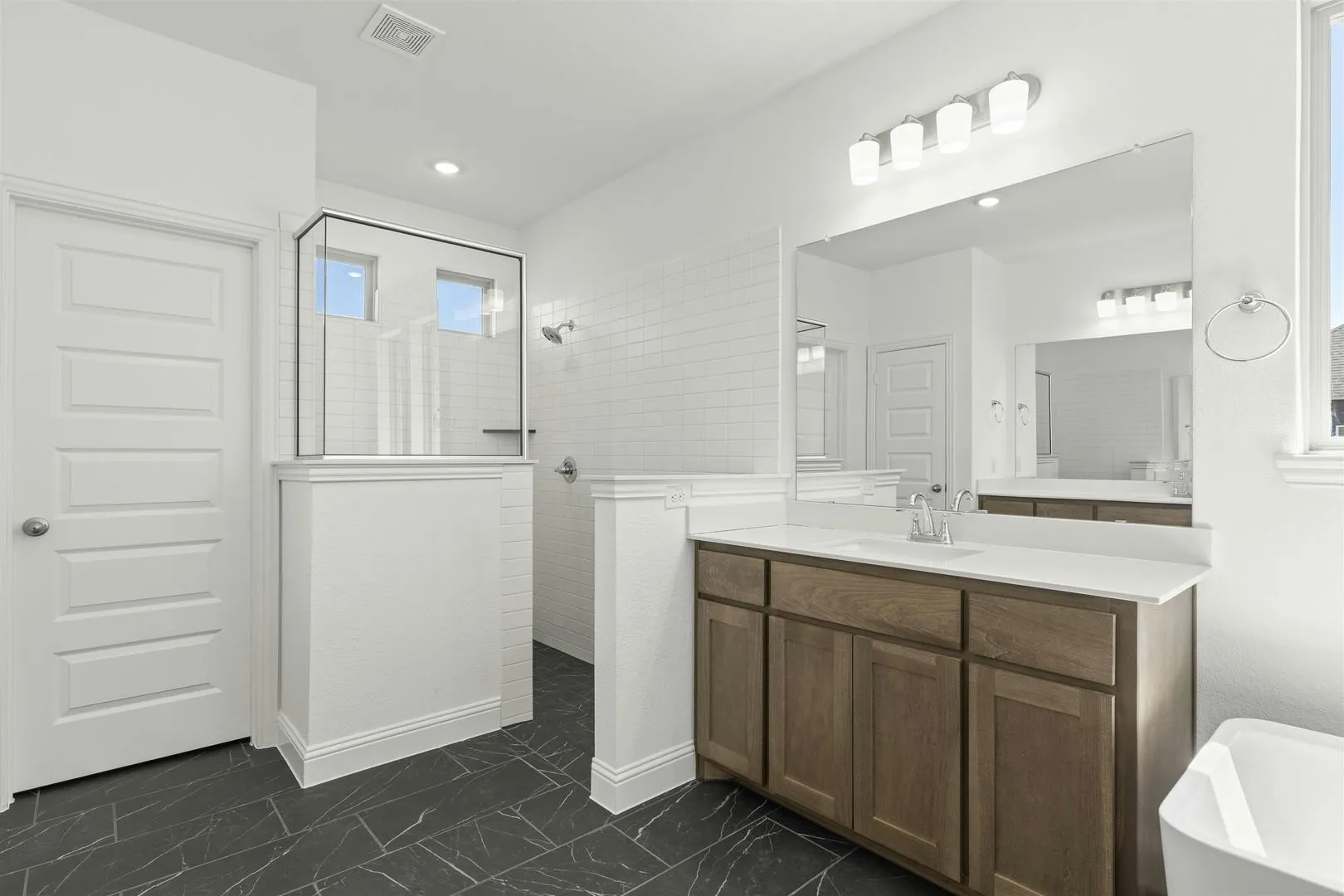 Single Family Residence For Sale in Ellis County , 313 Hollingsworth Lane, Glenn Heights, Texas 75154, 4 Bedroom, 3 Bathroom, 3 Garage spaces, 3,025 Sqft, built in 2024, Price $616,195, mls#21311841, Real Estate Agent in Glenn Heights, Homes For Sale in Ellis county, Homes For Sale in Glenn Heights, Realtor in Glenn Heights Texas, Real Estate Brokerage Independent Realty Texas, Luminita Cordes Realtor