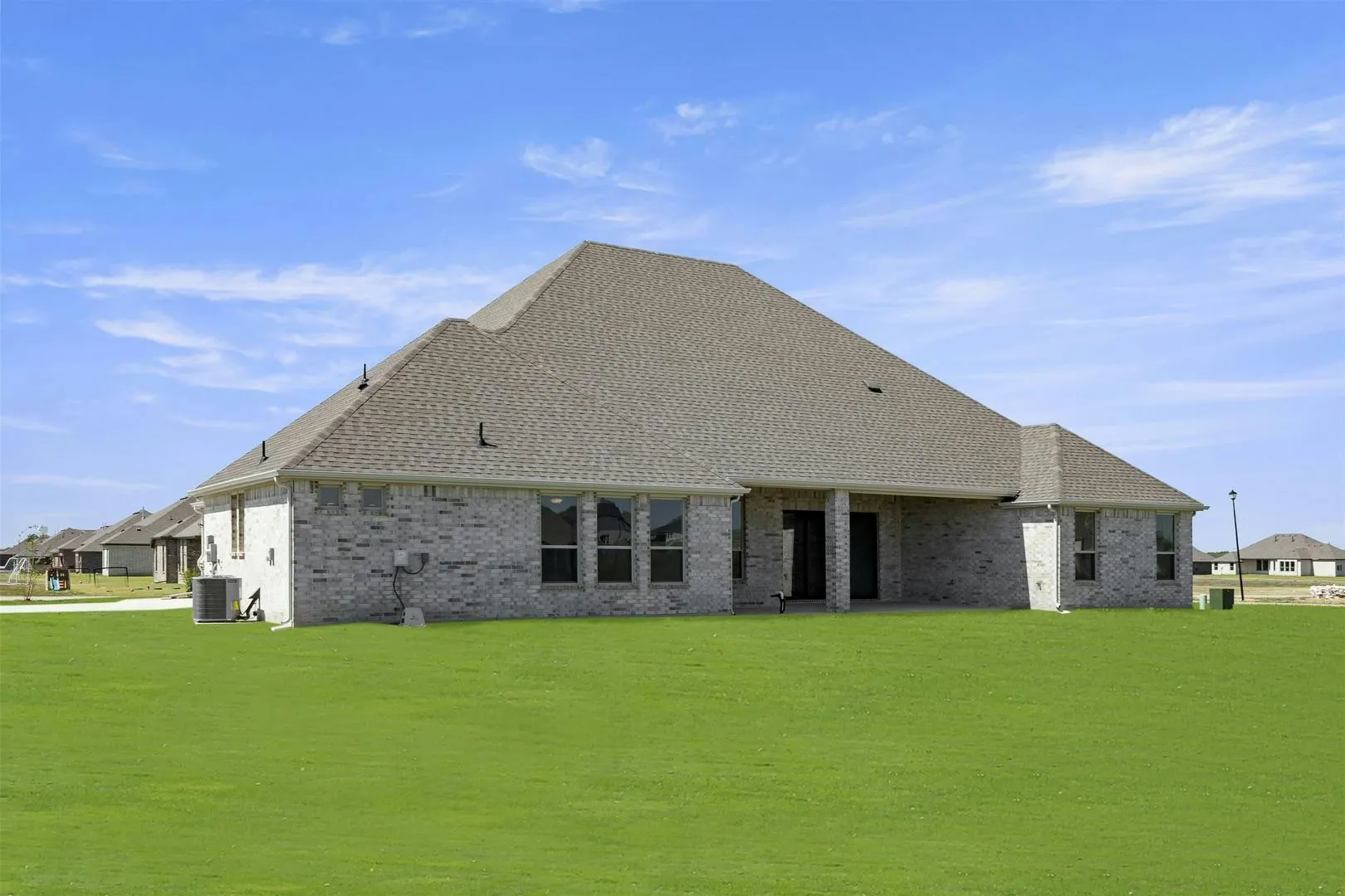 Single Family Residence For Sale in Ellis County , 313 Hollingsworth Lane, Glenn Heights, Texas 75154, 4 Bedroom, 3 Bathroom, 3 Garage spaces, 3,025 Sqft, built in 2024, Price $616,195, mls#21311841, Real Estate Agent in Glenn Heights, Homes For Sale in Ellis county, Homes For Sale in Glenn Heights, Realtor in Glenn Heights Texas, Real Estate Brokerage Independent Realty Texas, Luminita Cordes Realtor