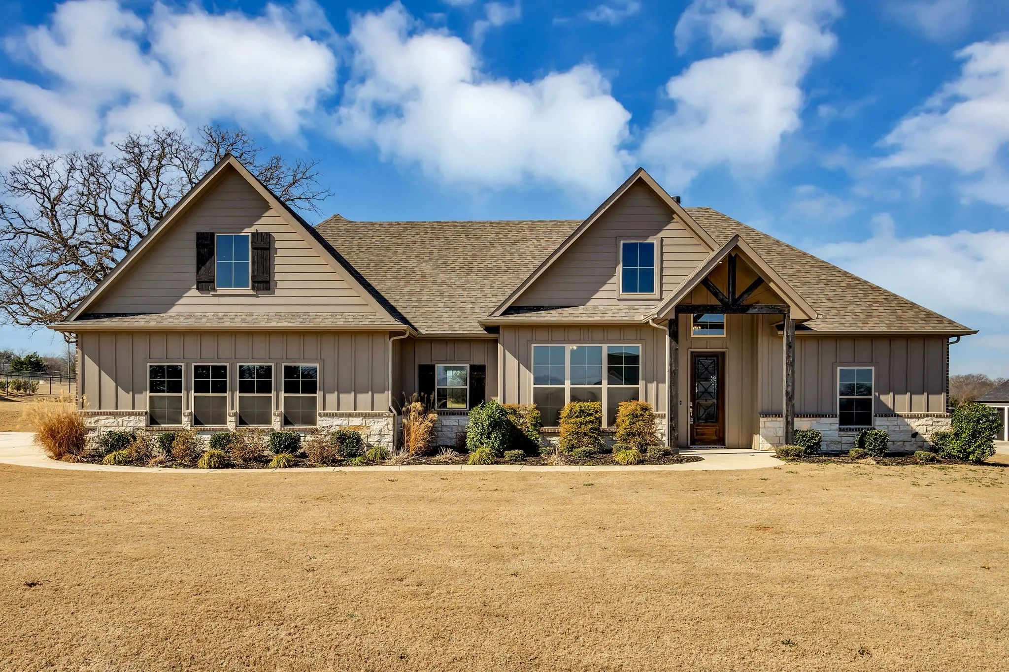 Single Family Residence For Sale in Wise County , 175 Quail Ridge Court, Decatur, Texas 76234, 3 Bedroom, 3 Bathroom, 2 Garage spaces, 2,466 Sqft, built in 2023, mls#21311712, Real Estate Agent in Decatur, Homes For Sale in Wise county, Homes For Sale in Decatur, Realtor in Decatur Texas, Real Estate Brokerage Independent Realty Texas, Luminita Cordes Realtor
