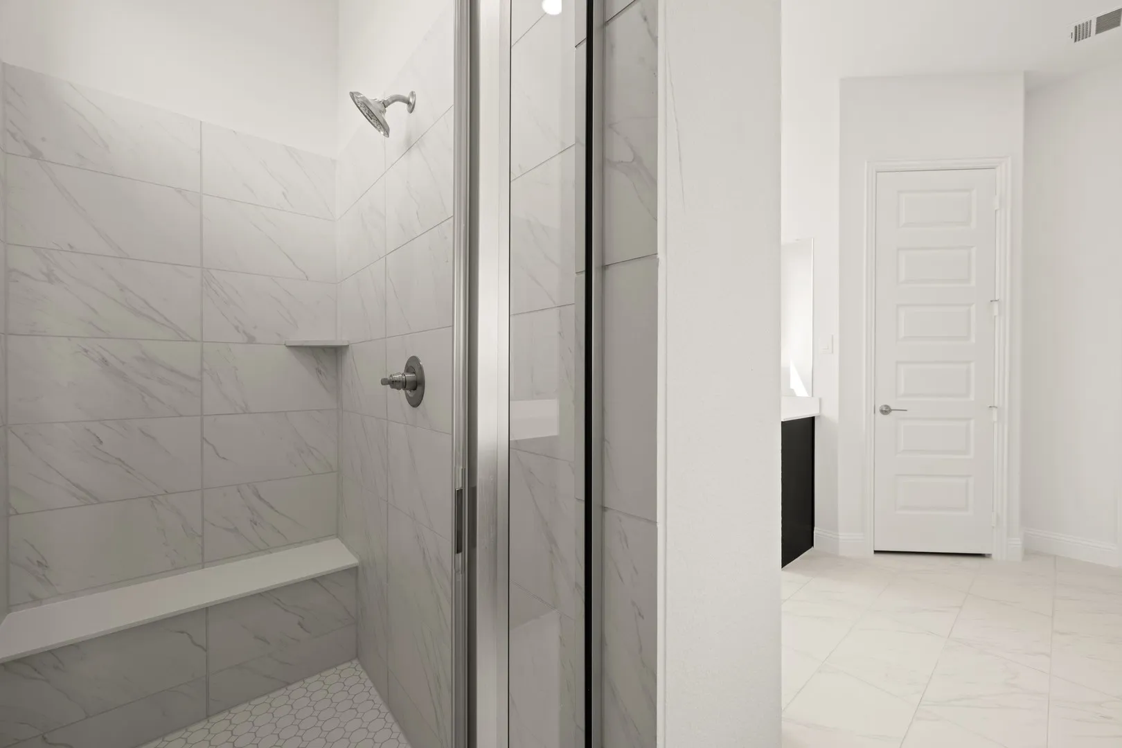 301 Hollingsworth- Primary Suite-4