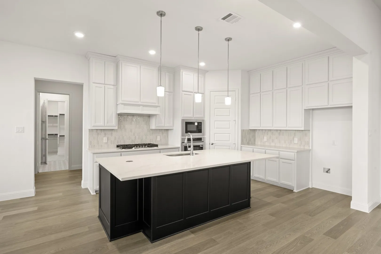 301 Hollingsworth- Kitchen-2