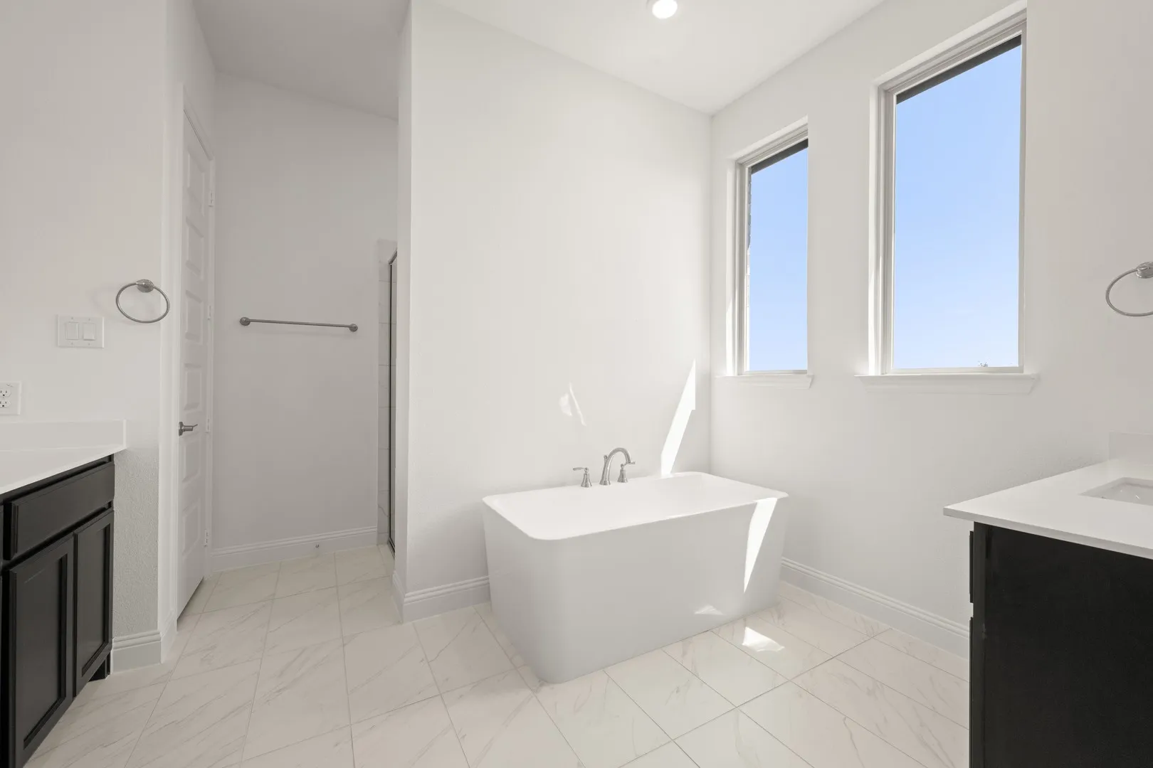 301 Hollingsworth- Primary Suite-2