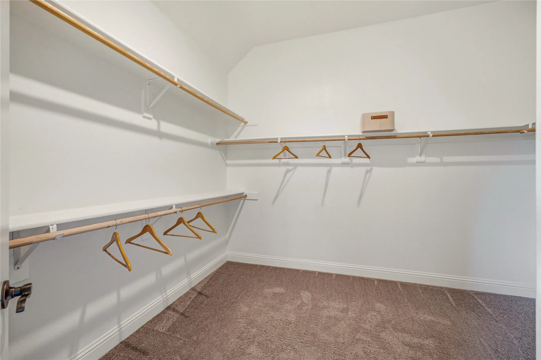 Single Family Residence For Sale in Hood County , 1086 Mickelson Drive, Granbury, Texas 76048, 4 Bedroom, 3 Bathroom, 2 Garage spaces, 2,665 Sqft, built in 2021, mls#21309882, Real Estate Agent in Granbury, Homes For Sale in Hood county, Homes For Sale in Granbury, Realtor in Granbury Texas, Real Estate Brokerage Independent Realty Texas, Luminita Cordes Realtor