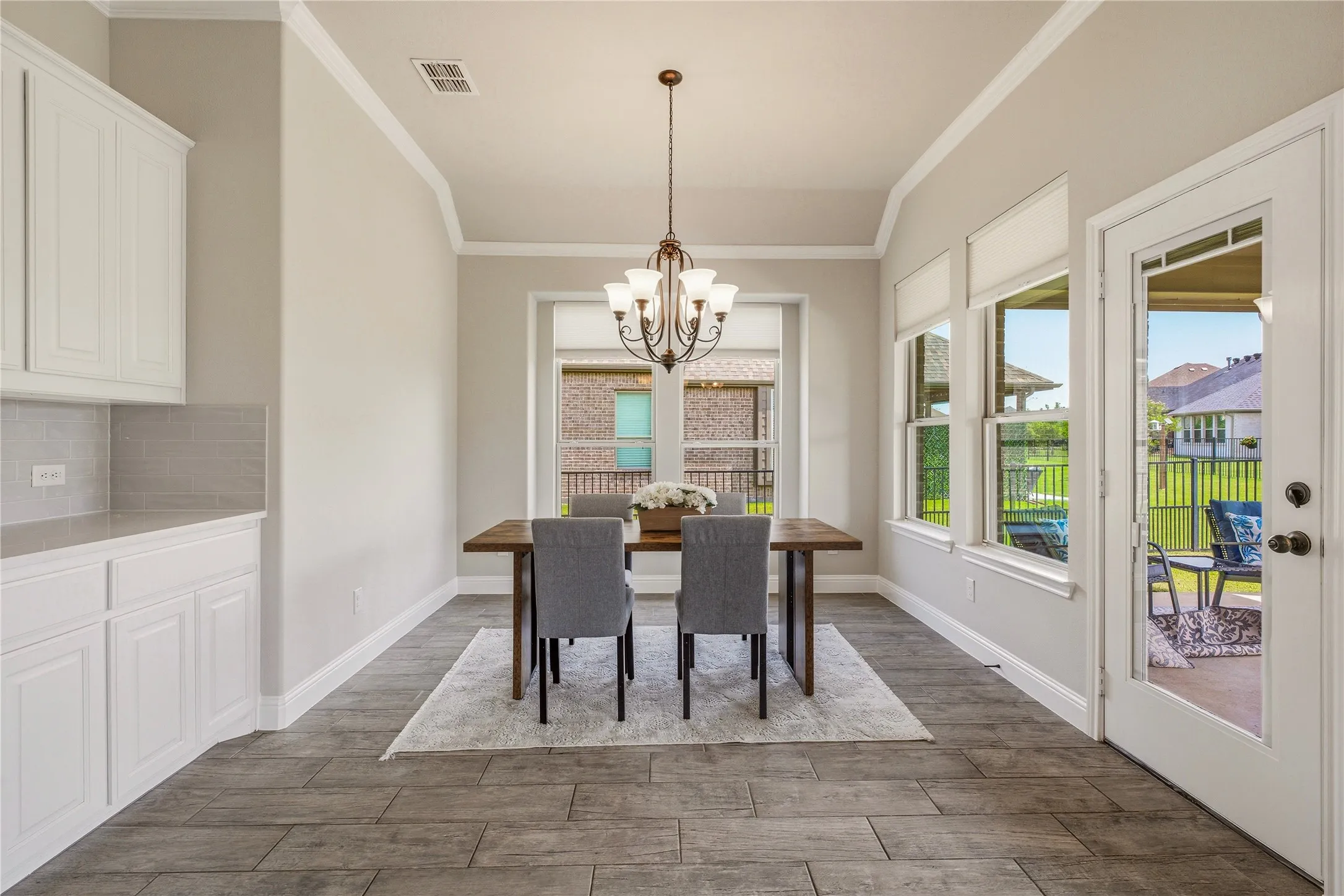 Single Family Residence For Sale in Hood County , 1086 Mickelson Drive, Granbury, Texas 76048, 4 Bedroom, 3 Bathroom, 2 Garage spaces, 2,665 Sqft, built in 2021, mls#21309882, Real Estate Agent in Granbury, Homes For Sale in Hood county, Homes For Sale in Granbury, Realtor in Granbury Texas, Real Estate Brokerage Independent Realty Texas, Luminita Cordes Realtor