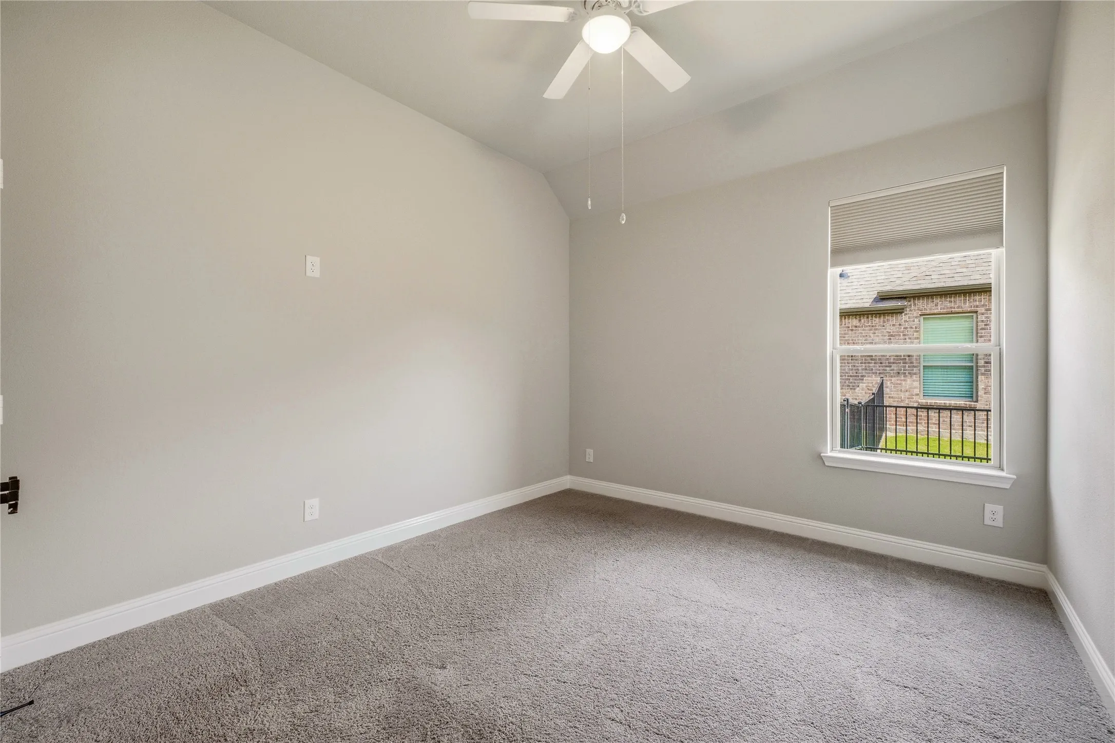 Single Family Residence For Sale in Hood County , 1086 Mickelson Drive, Granbury, Texas 76048, 4 Bedroom, 3 Bathroom, 2 Garage spaces, 2,665 Sqft, built in 2021, mls#21309882, Real Estate Agent in Granbury, Homes For Sale in Hood county, Homes For Sale in Granbury, Realtor in Granbury Texas, Real Estate Brokerage Independent Realty Texas, Luminita Cordes Realtor