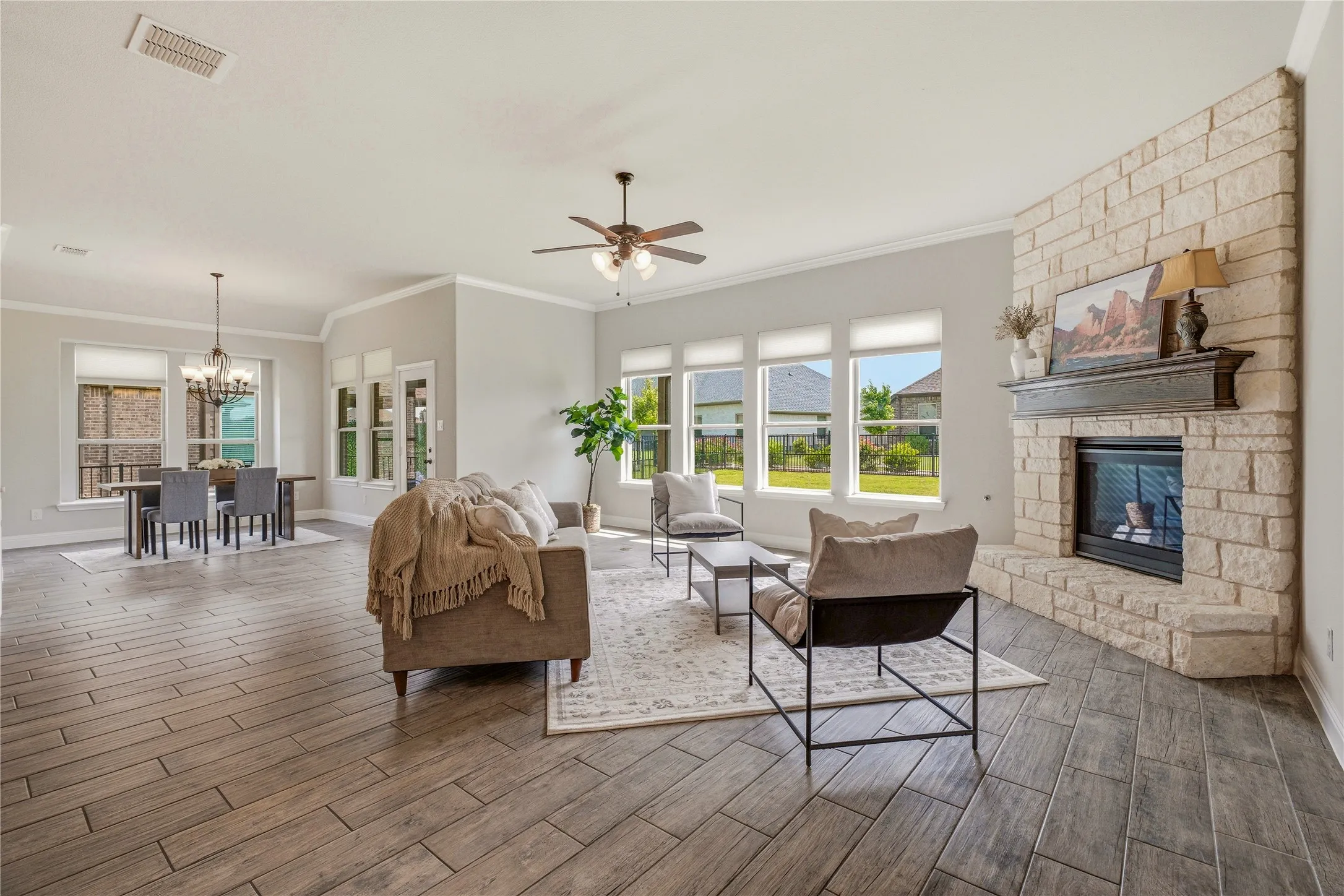 Single Family Residence For Sale in Hood County , 1086 Mickelson Drive, Granbury, Texas 76048, 4 Bedroom, 3 Bathroom, 2 Garage spaces, 2,665 Sqft, built in 2021, mls#21309882, Real Estate Agent in Granbury, Homes For Sale in Hood county, Homes For Sale in Granbury, Realtor in Granbury Texas, Real Estate Brokerage Independent Realty Texas, Luminita Cordes Realtor