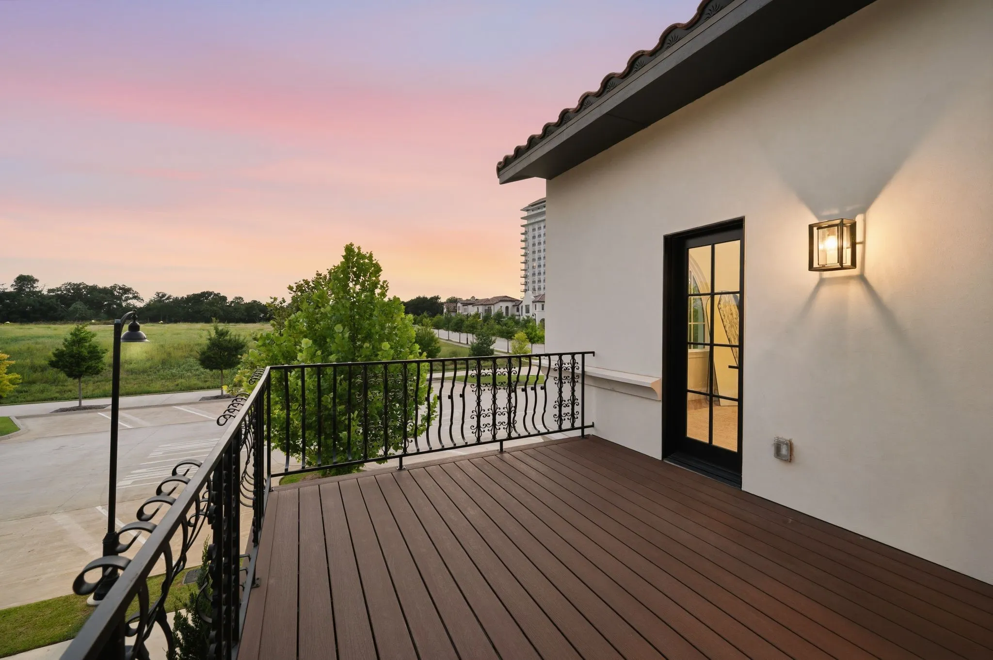 Single Family Residence For Sale in Tarrant County , 2951 Sunset Boulevard, Flower Mound, Texas 75022, 4 Bedroom, 6 Bathroom, 2 Garage spaces, 3,508 Sqft, built in 2024, mls#21269713, Real Estate Agent in Flower Mound, Homes For Sale in Tarrant county, Homes For Sale in Flower Mound, Realtor in Flower Mound Texas, Real Estate Brokerage Independent Realty Texas, Luminita Cordes Realtor