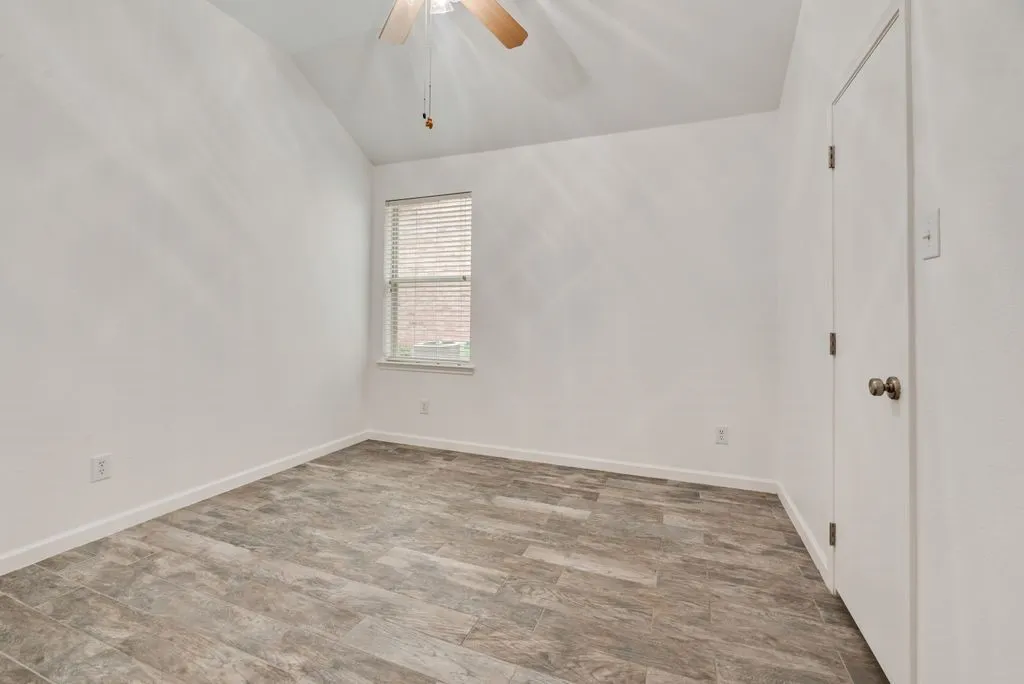 Single Family Residence For Sale in Denton County , 1234 Mallard Creek, Aubrey, Texas 76227, 4 Bedroom, 2 Bathroom, 2 Garage spaces, 1,861 Sqft, built in 2003, mls#21311871, Real Estate Agent in Aubrey, Homes For Sale in Denton county, Homes For Sale in Aubrey, Realtor in Aubrey Texas, Real Estate Brokerage Independent Realty Texas, Luminita Cordes Realtor