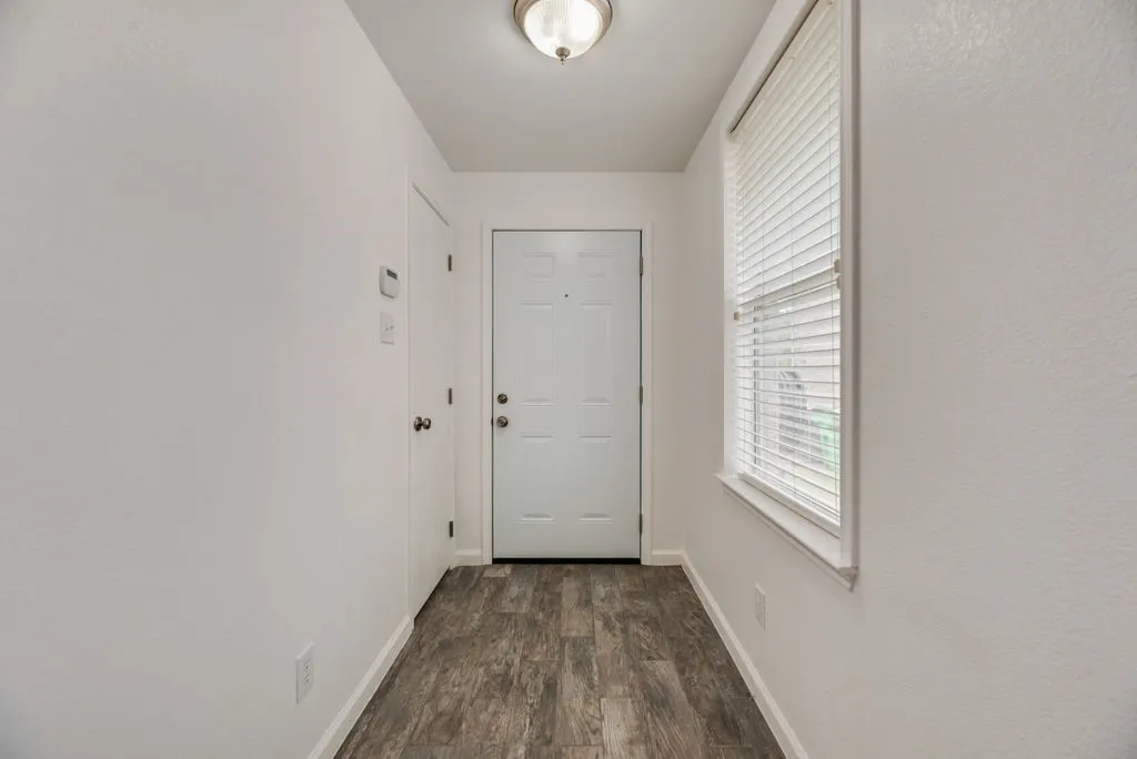 Single Family Residence For Sale in Denton County , 1234 Mallard Creek, Aubrey, Texas 76227, 4 Bedroom, 2 Bathroom, 2 Garage spaces, 1,861 Sqft, built in 2003, mls#21311871, Real Estate Agent in Aubrey, Homes For Sale in Denton county, Homes For Sale in Aubrey, Realtor in Aubrey Texas, Real Estate Brokerage Independent Realty Texas, Luminita Cordes Realtor