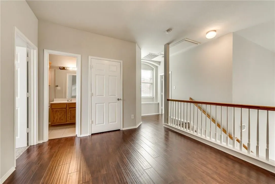 Single Family Residence For Rent in Collin County , 409 Knoll Park Court, Mc Kinney, Texas 75072, 4 Bedroom, 3 Bathroom, Garage spaces, 2,279 Sqft, built in 2003, mls#21311898, Real Estate Agent in Mc Kinney, Homes For Rent in Collin county, Homes For Rent in Mc Kinney, Realtor in Mc Kinney Texas, Real Estate Brokerage Independent Realty Texas, Luminita Cordes Realtor