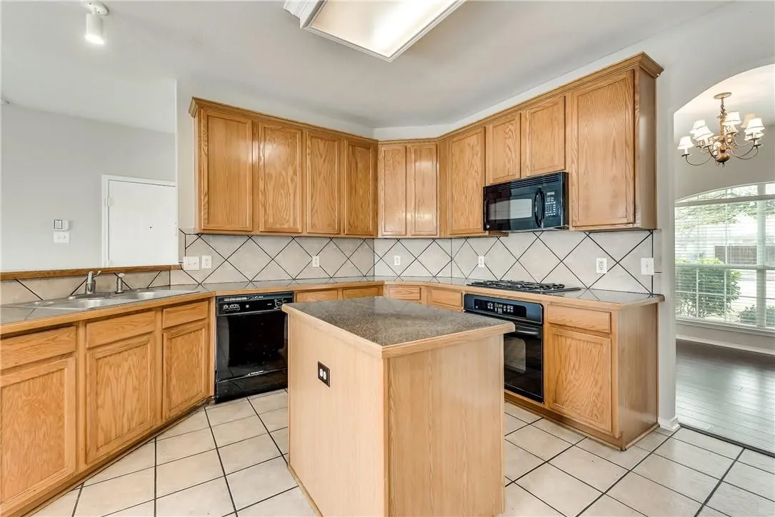 Single Family Residence For Rent in Collin County , 409 Knoll Park Court, Mc Kinney, Texas 75072, 4 Bedroom, 3 Bathroom, Garage spaces, 2,279 Sqft, built in 2003, mls#21311898, Real Estate Agent in Mc Kinney, Homes For Rent in Collin county, Homes For Rent in Mc Kinney, Realtor in Mc Kinney Texas, Real Estate Brokerage Independent Realty Texas, Luminita Cordes Realtor