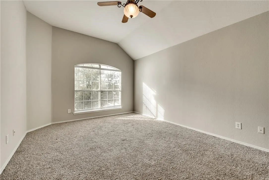 Single Family Residence For Rent in Collin County , 409 Knoll Park Court, Mc Kinney, Texas 75072, 4 Bedroom, 3 Bathroom, Garage spaces, 2,279 Sqft, built in 2003, mls#21311898, Real Estate Agent in Mc Kinney, Homes For Rent in Collin county, Homes For Rent in Mc Kinney, Realtor in Mc Kinney Texas, Real Estate Brokerage Independent Realty Texas, Luminita Cordes Realtor