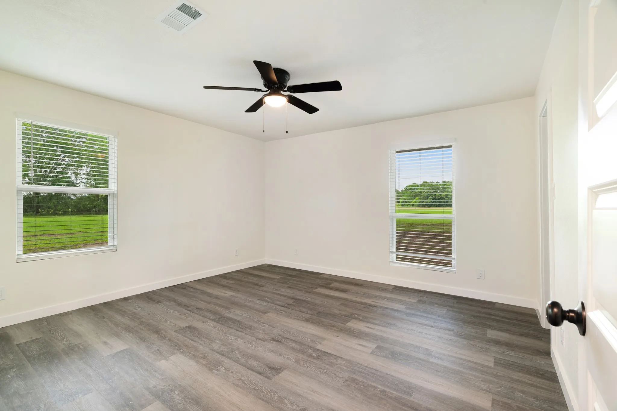 Farm For Sale in Lamar County , 1285 FARM ROAD 196, Pattonville, Texas 75468, 3 Bedroom, 3 Bathroom, Garage spaces, 2,475 Sqft, built in 0, mls#21311912, Real Estate Agent in Pattonville, Homes For Sale in Lamar county, Homes For Sale in Pattonville, Realtor in Pattonville Texas, Real Estate Brokerage Independent Realty Texas, Luminita Cordes Realtor