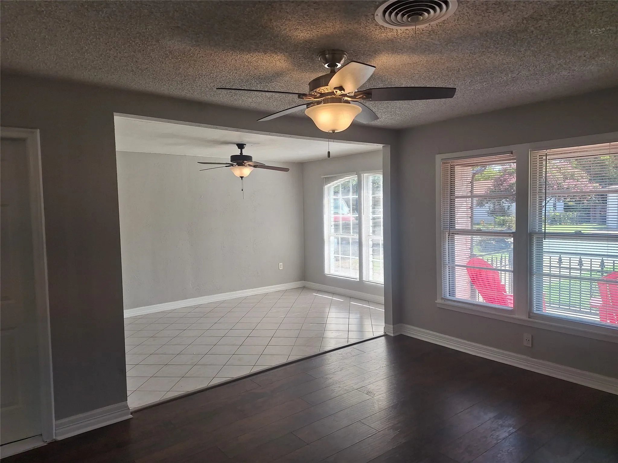 Single Family Residence For Rent in Tarrant County , 1225 Harrison Lane, Hurst, Texas 76053, 3 Bedroom, 1 Bathroom, Garage spaces, 1,334 Sqft, built in 1957, mls#21308750, Real Estate Agent in Hurst, Homes For Rent in Tarrant county, Homes For Rent in Hurst, Realtor in Hurst Texas, Real Estate Brokerage Independent Realty Texas, Luminita Cordes Realtor