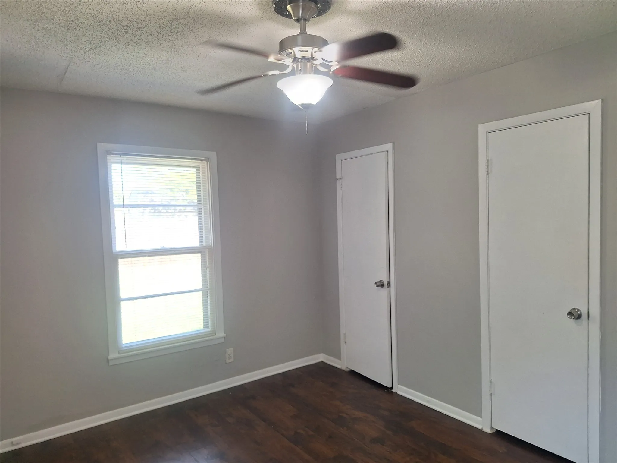Single Family Residence For Rent in Tarrant County , 1225 Harrison Lane, Hurst, Texas 76053, 3 Bedroom, 1 Bathroom, Garage spaces, 1,334 Sqft, built in 1957, mls#21308750, Real Estate Agent in Hurst, Homes For Rent in Tarrant county, Homes For Rent in Hurst, Realtor in Hurst Texas, Real Estate Brokerage Independent Realty Texas, Luminita Cordes Realtor