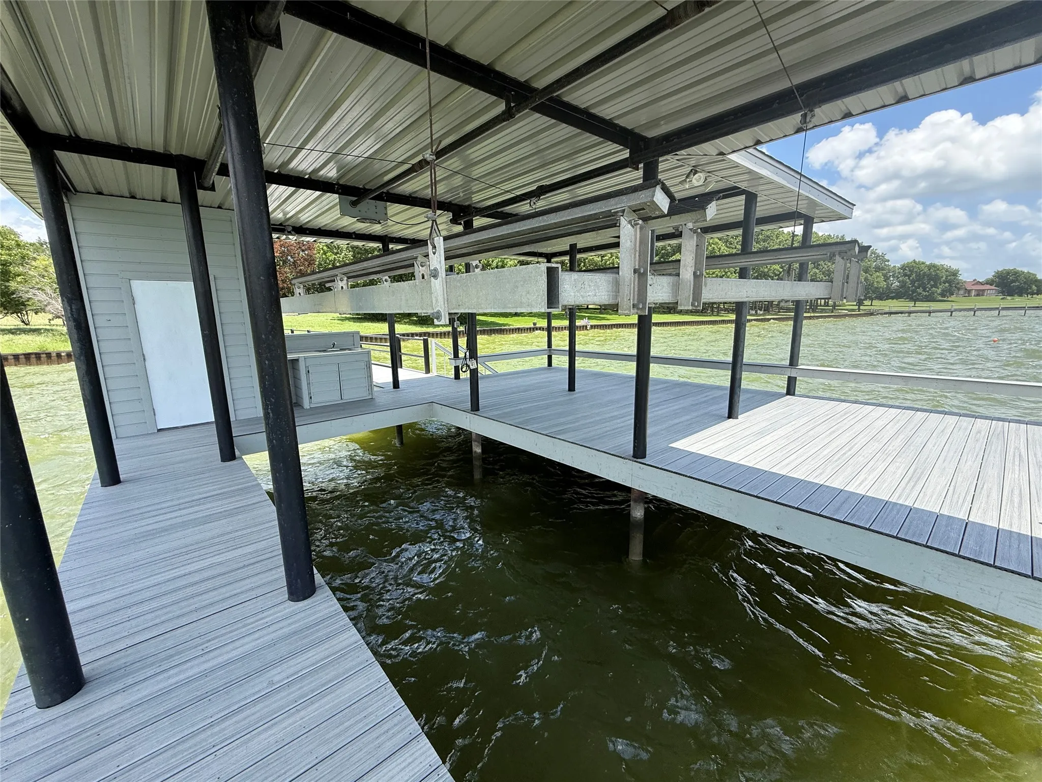 Approximate location highlights this premium waterfront homesite positioned along the main body of the lake.
